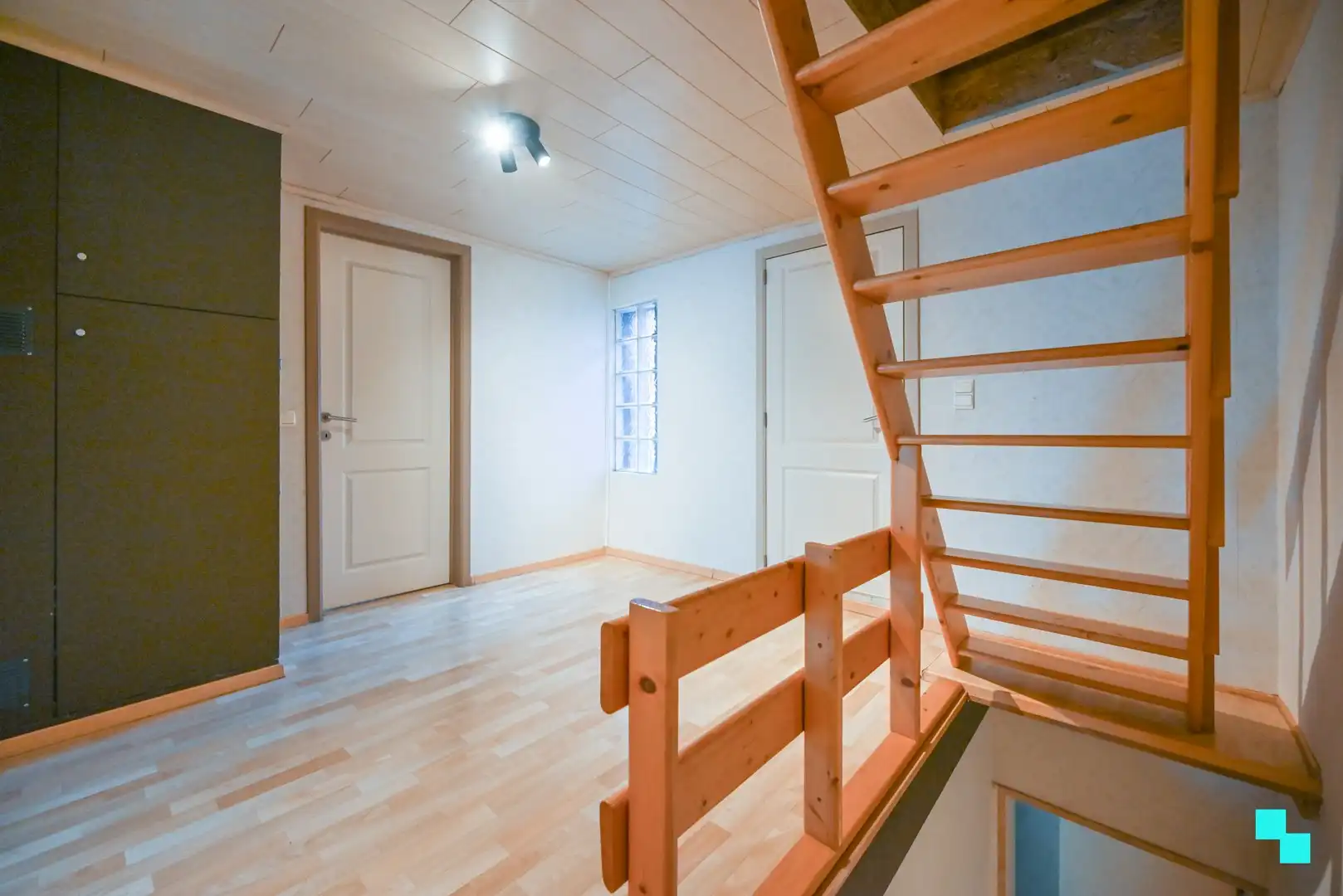 Instapklare gezinswoning met 3 slaapkamers, tuin en topligging in Pittem foto 17