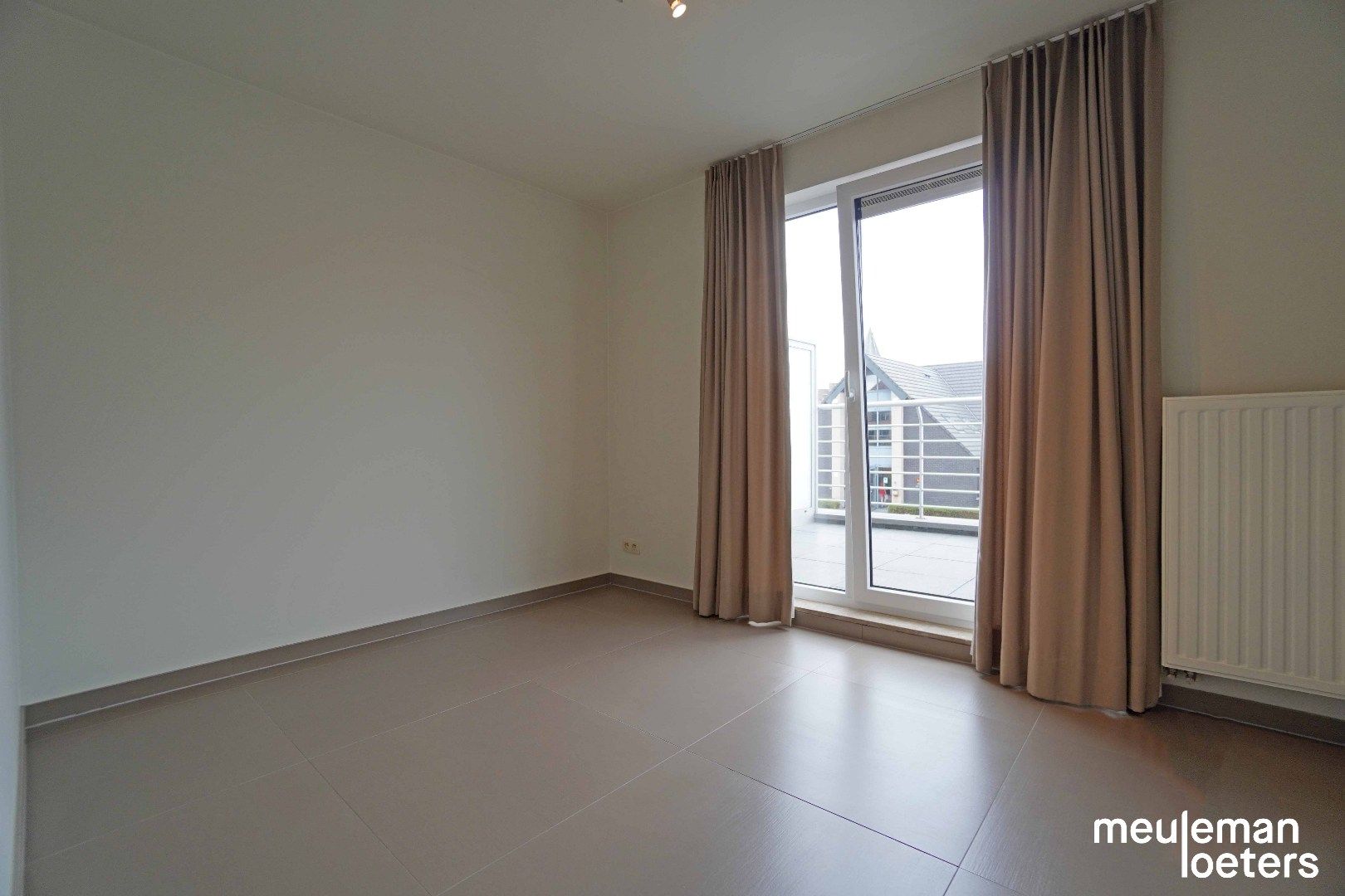 Ruim appartement met twee terrassen foto 6