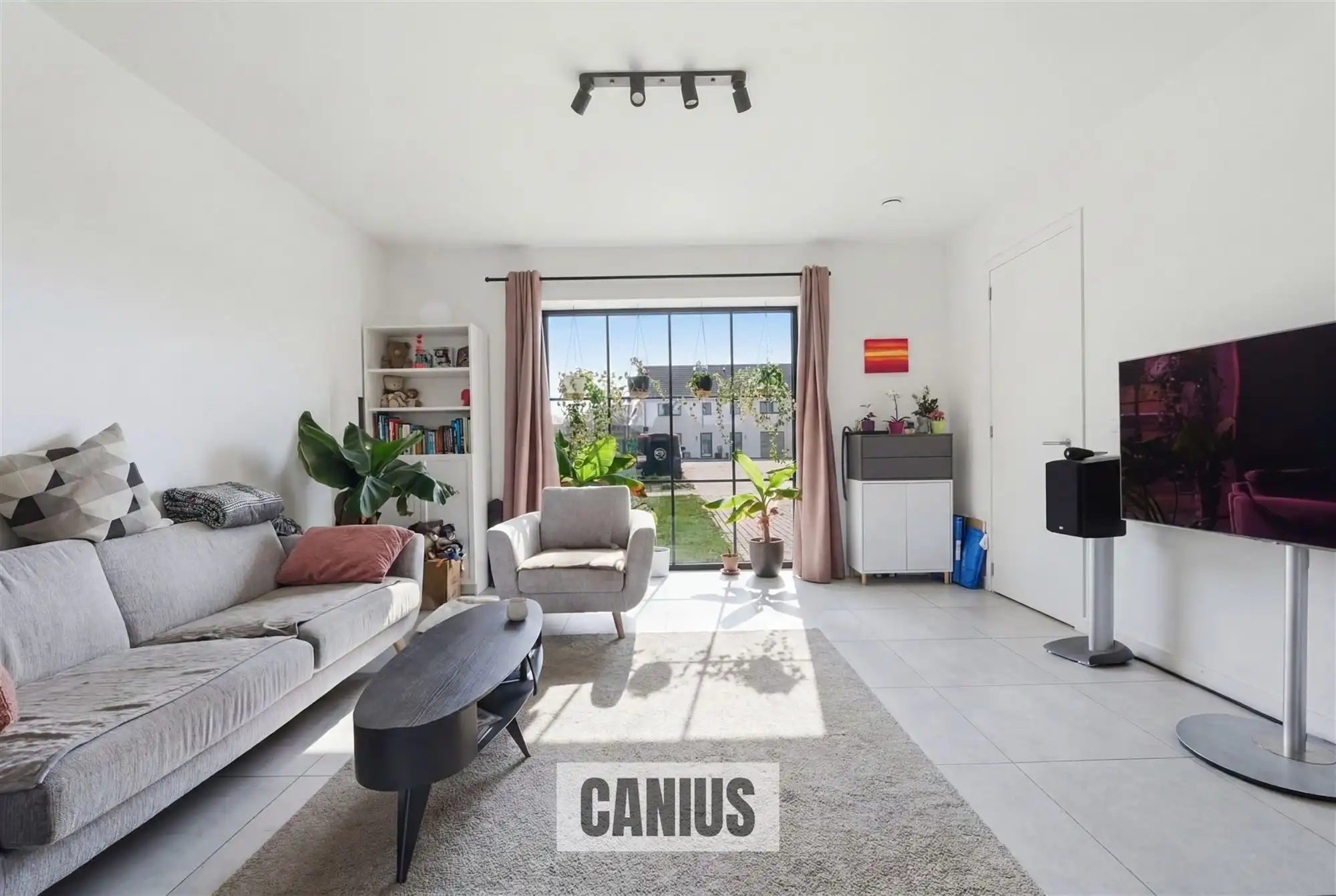 INSTAPKLARE WONING MET 3 SLKS & TUIN foto 3