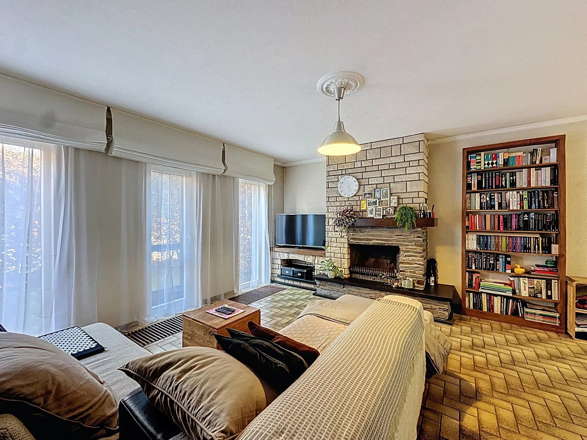 Recent gerenoveerde woning met 3 ruime slaapkamers en kleine tuin vlakbij het centrum. foto 5