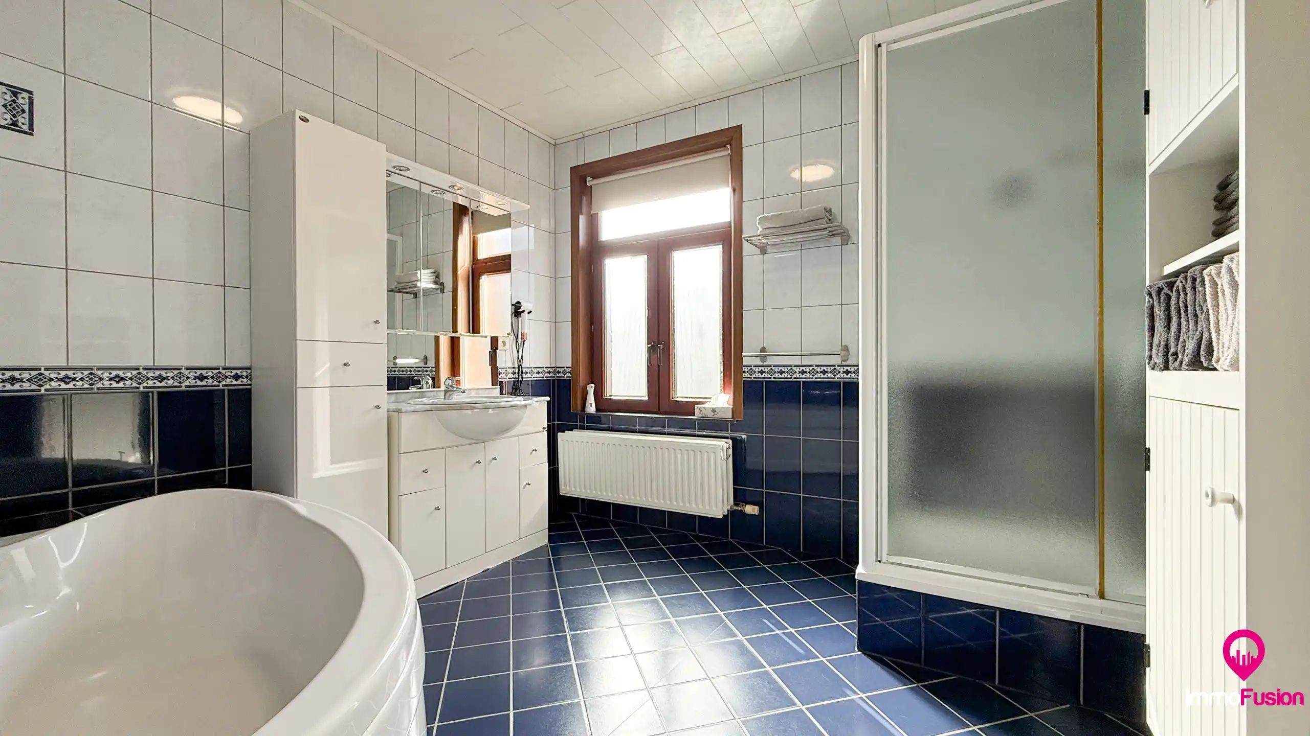 Charmante woning met 5 slaapkamers op een ruim perceel! foto 21
