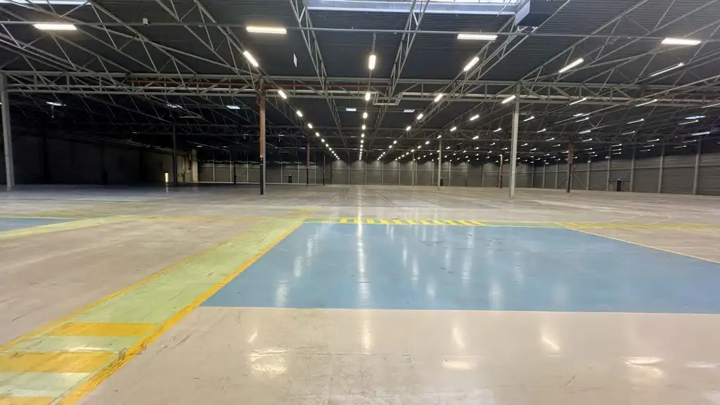 Magazijn met laadkades te huur nabij E19 in Mechelen-Noord foto 3