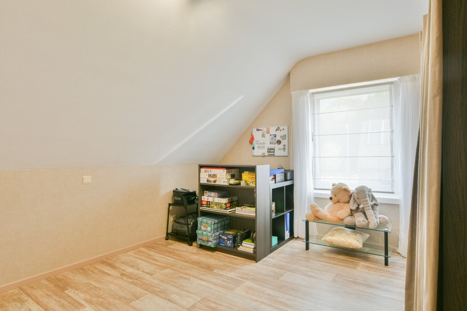 Prachtig onderhouden woning in een residentiële buurt foto 24