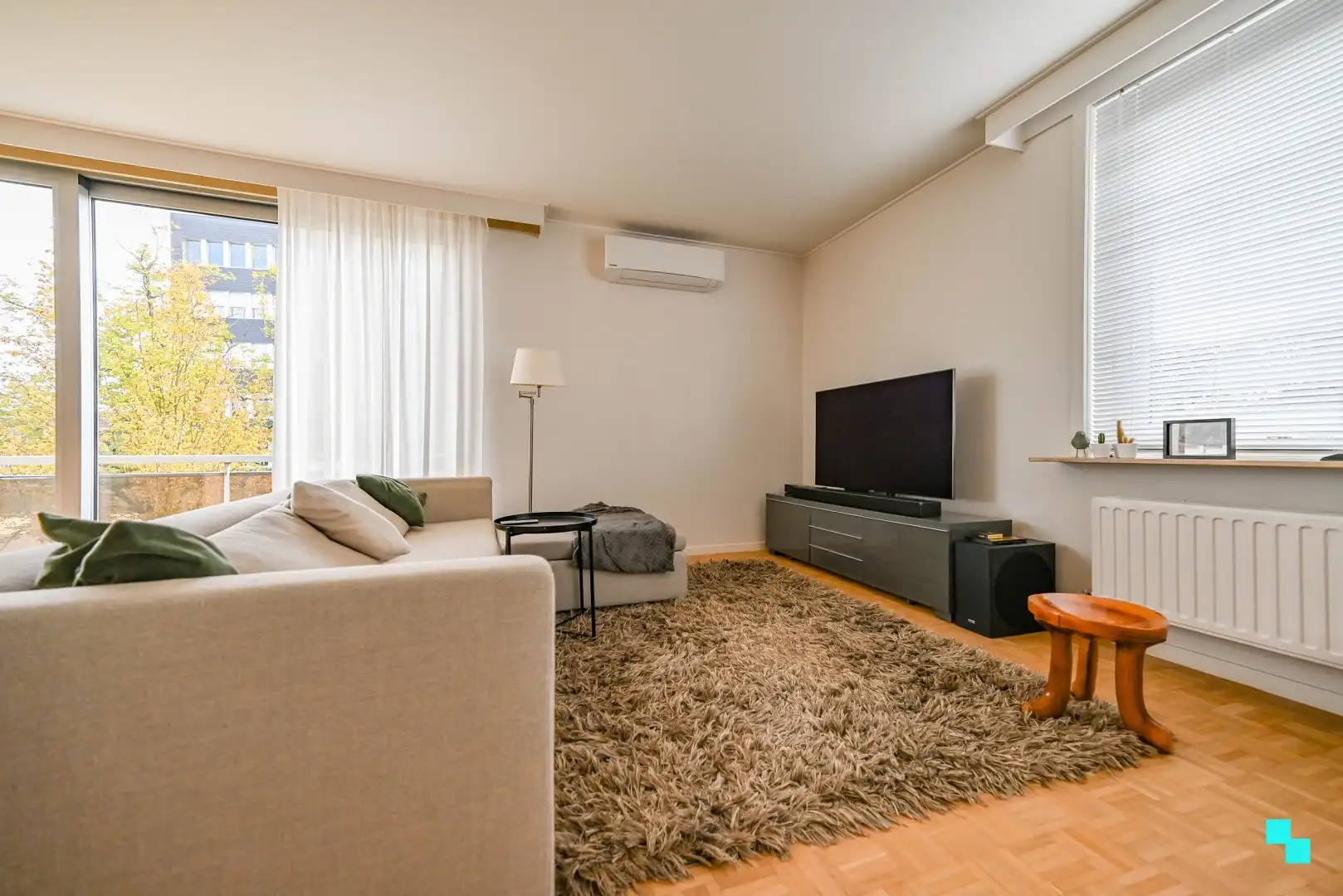 Ruim appartement met ondergrondse autostaanplaats foto 8