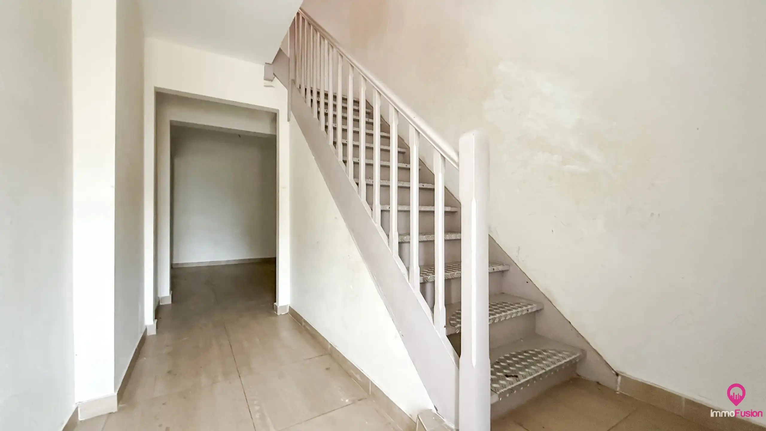 Op te frissen halfopen woning op toplocatie op de Lindeman foto 13