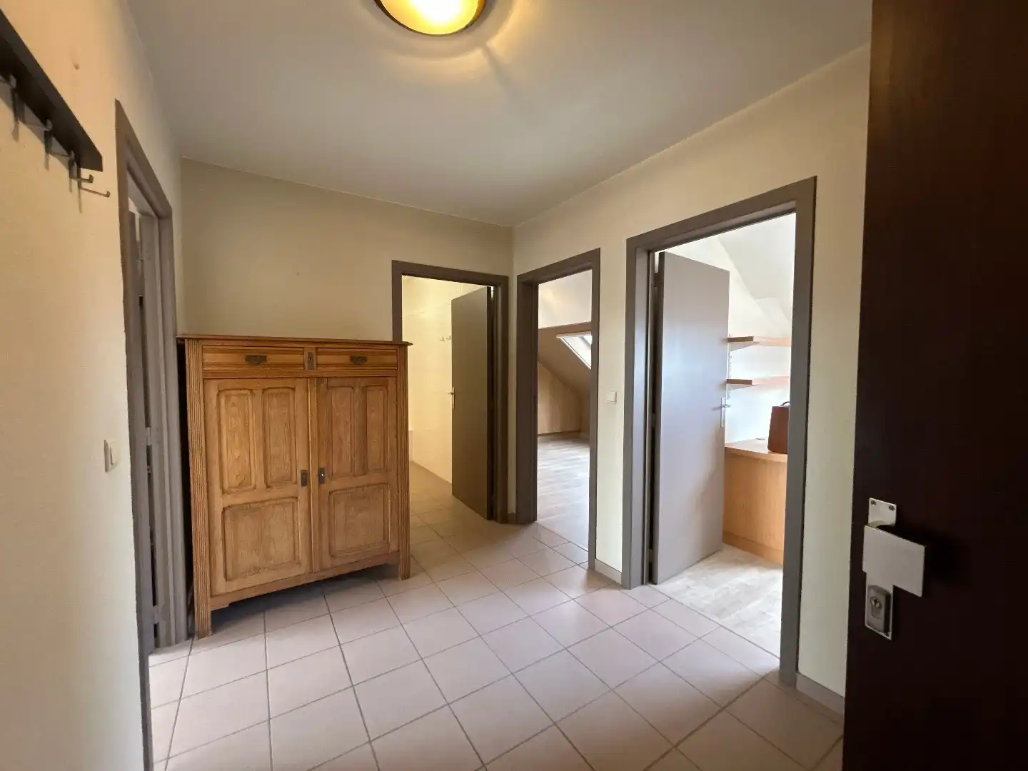 Ruim en lichtrijk dakappartement in Wespelaar centrum foto 10