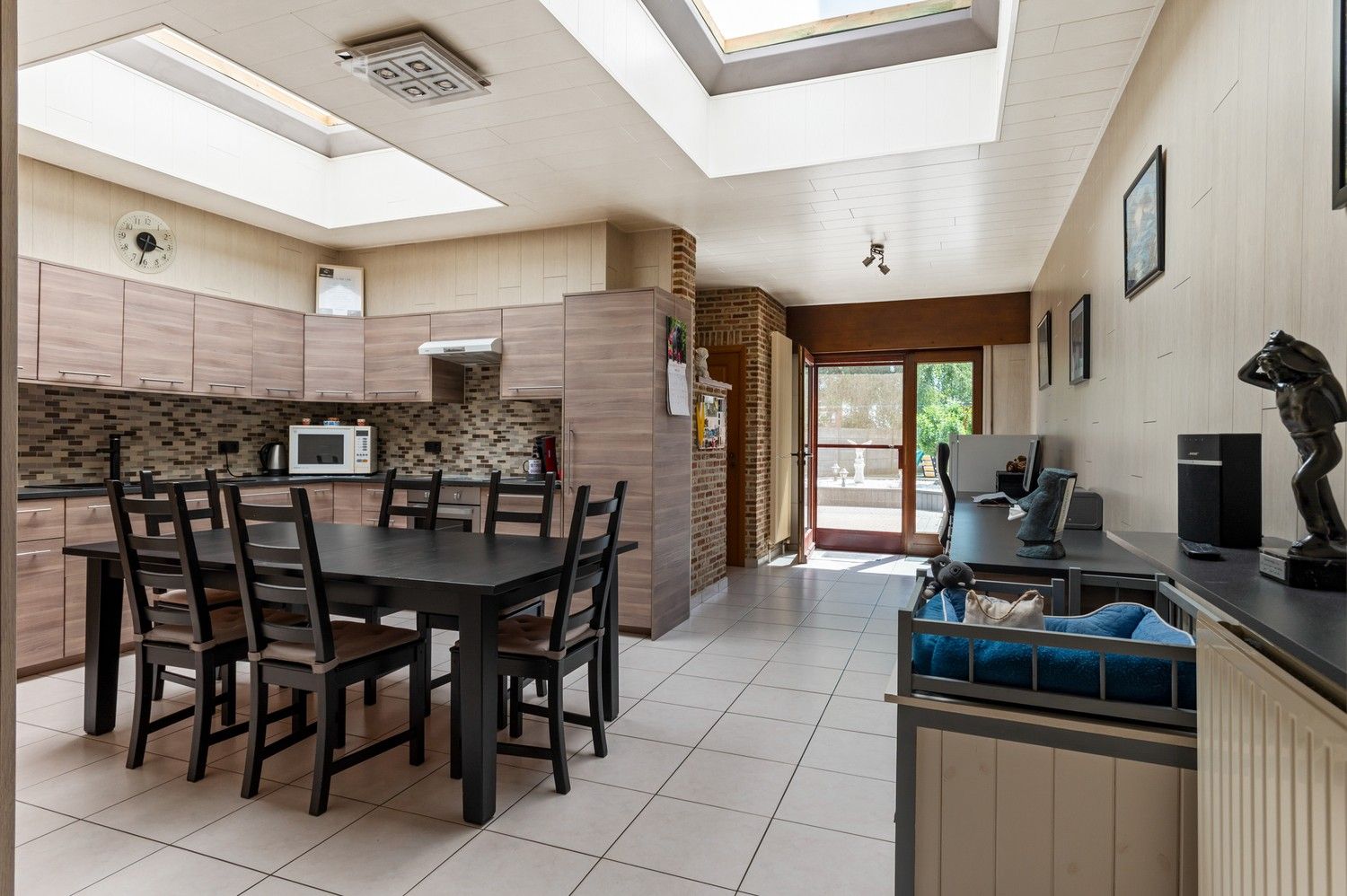 Huis met 3 - 4 slaapkamers, tuin en grote kelder in Wommelgem! foto 7