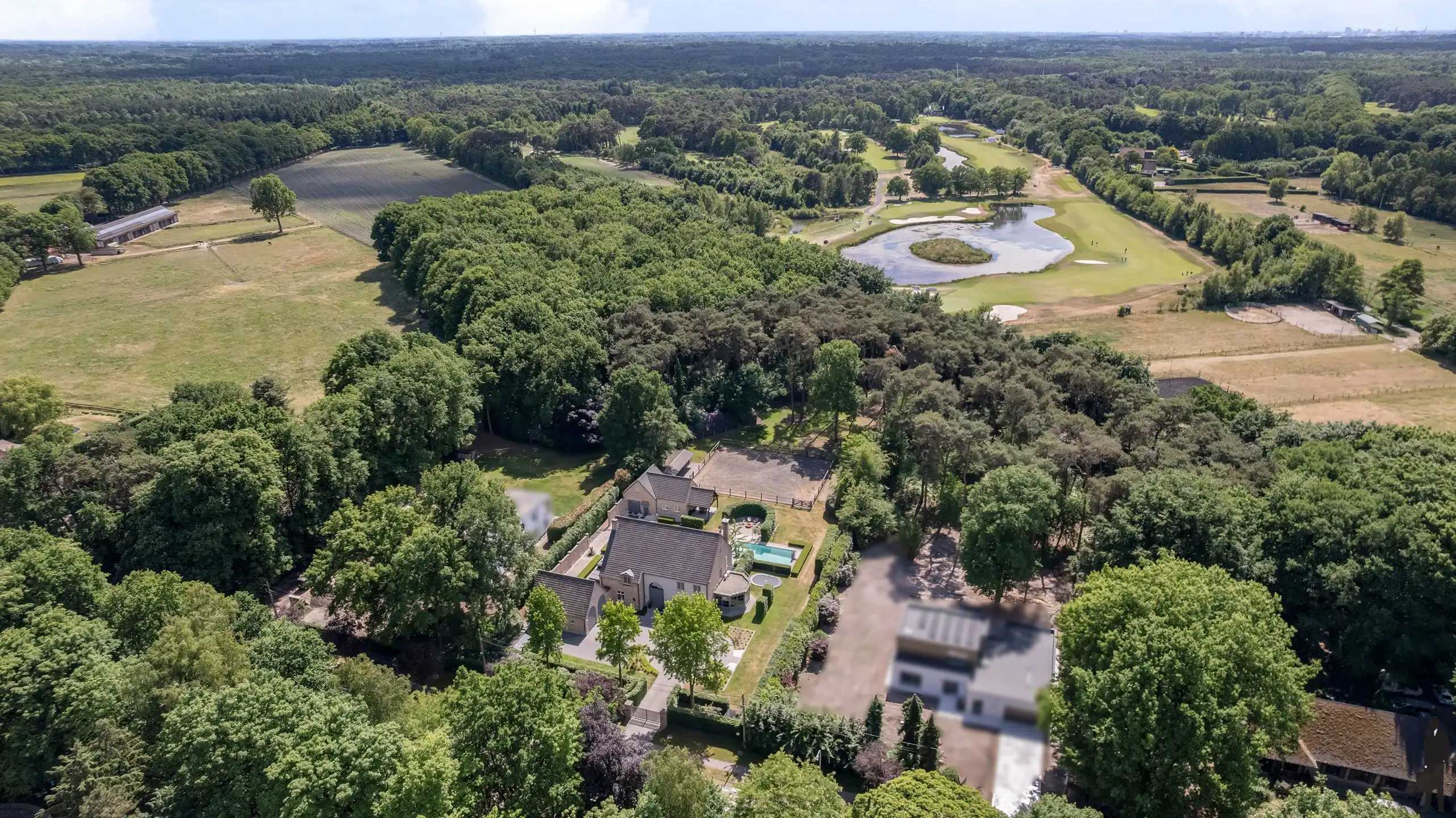 Topvilla met paardenaccomodatie, infinity-pool en 2e woning! foto 81