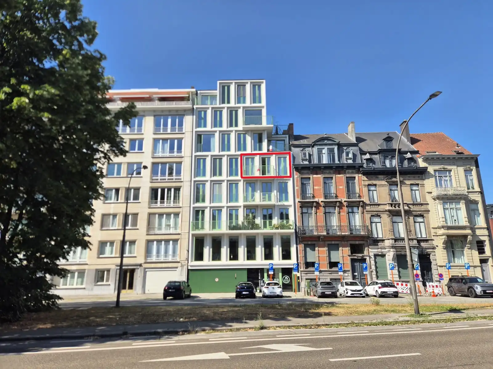 Nieuwbouw appartement met 1 slaapkamer nabij centrum Gent foto {{pictureIndex}}