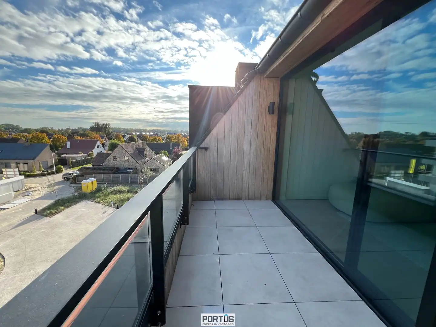 Instapklaar nieuwbouwappartement te koop met 2 slaapkamers in Residentie Portanic te Nieuwpoort foto {{pictureIndex}}
