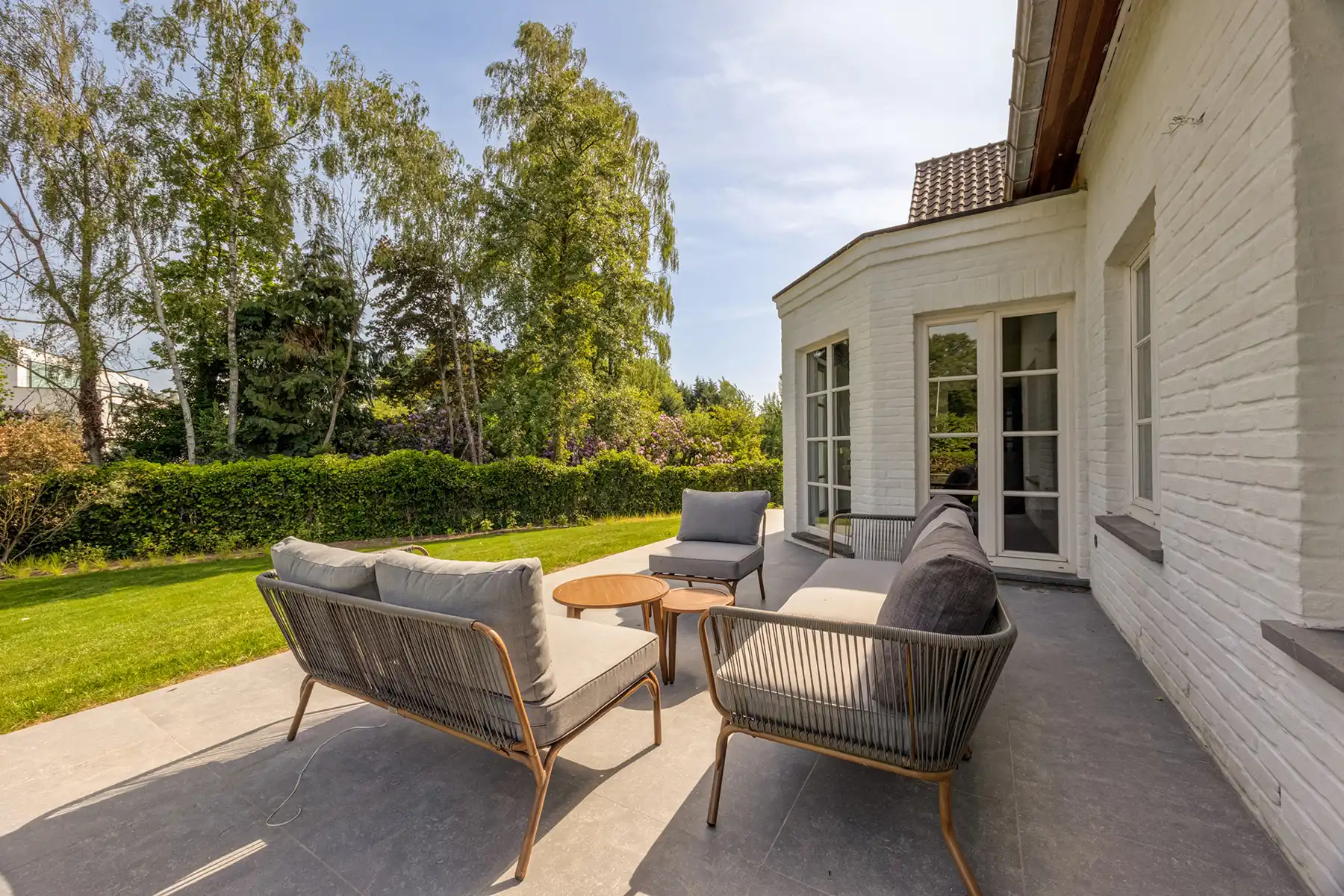 TIJDLOZE VILLA OP DE GRENS MET SCHILDE foto 8