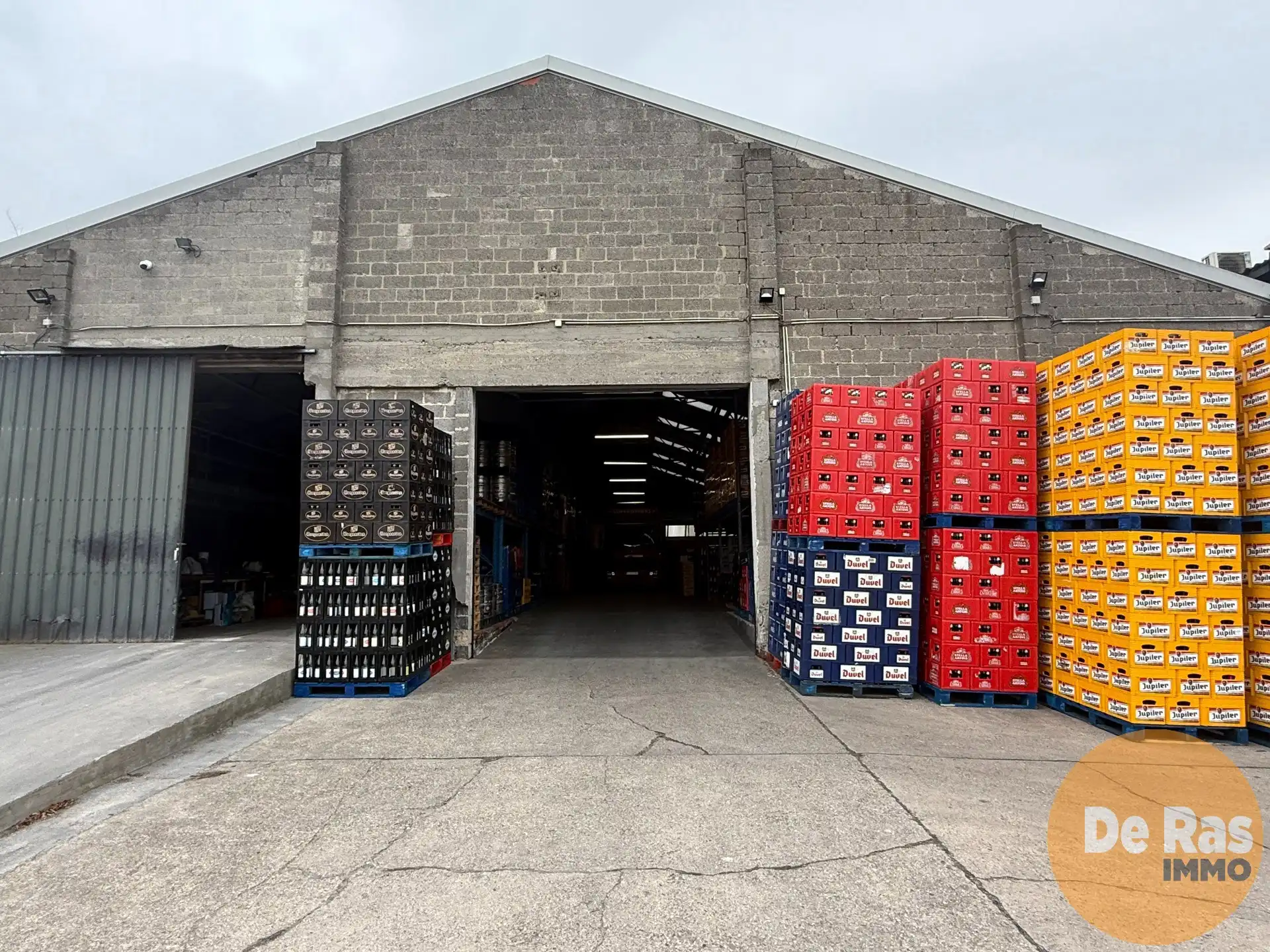 LEDE - Magazijn met commerciële ruimte foto 19