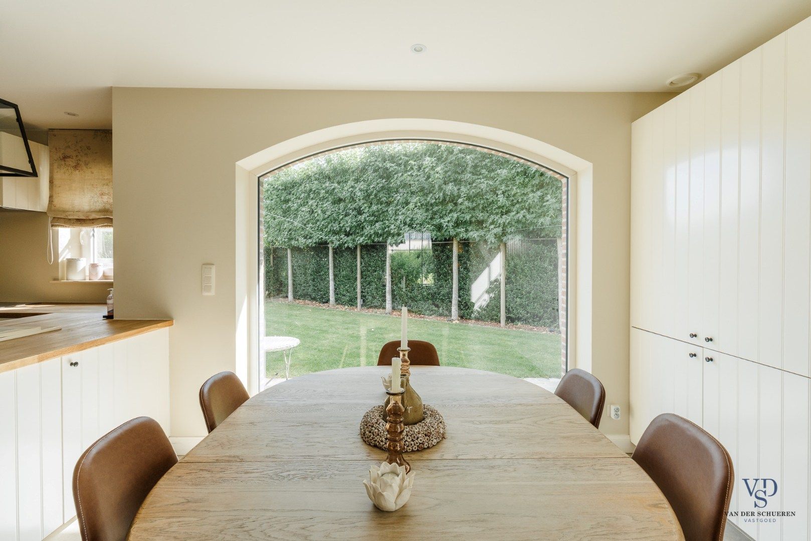 Hedendaagse villa in landelijke stijl foto 6