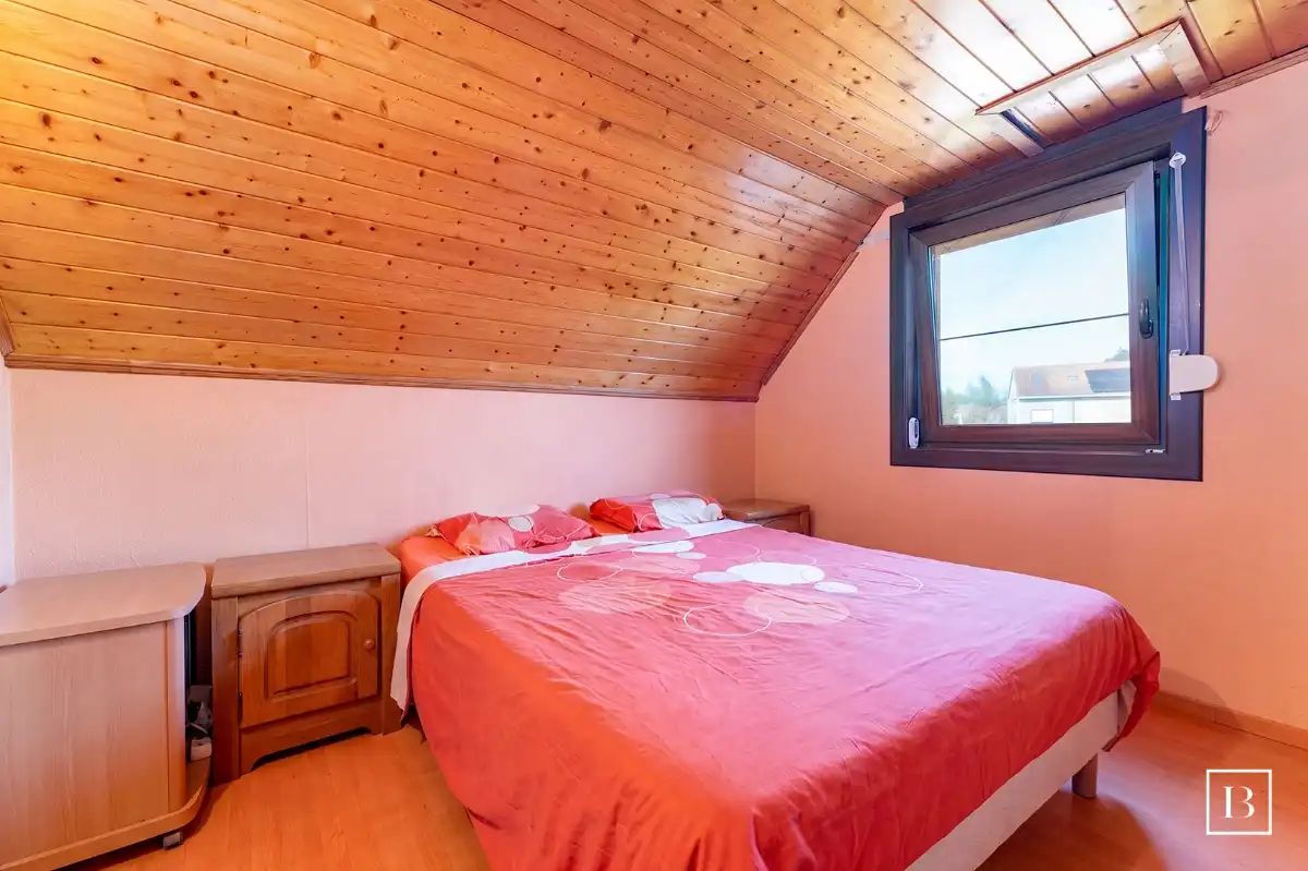 Goed onderhouden woning nabij het centrum foto 9