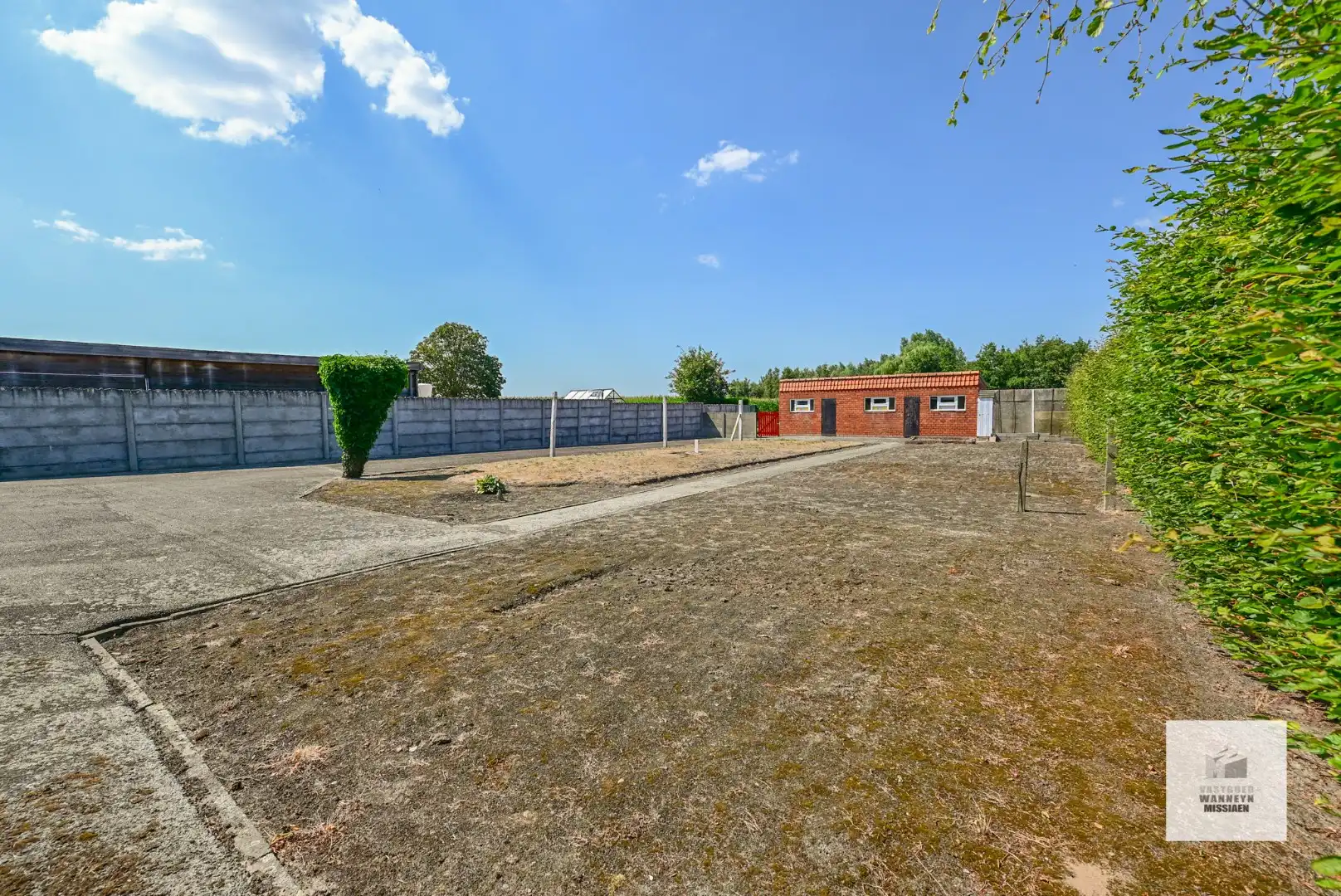 Te renoveren gelijkvloerse woning met  3slpk, garage, tuin op 1290m2 foto 27