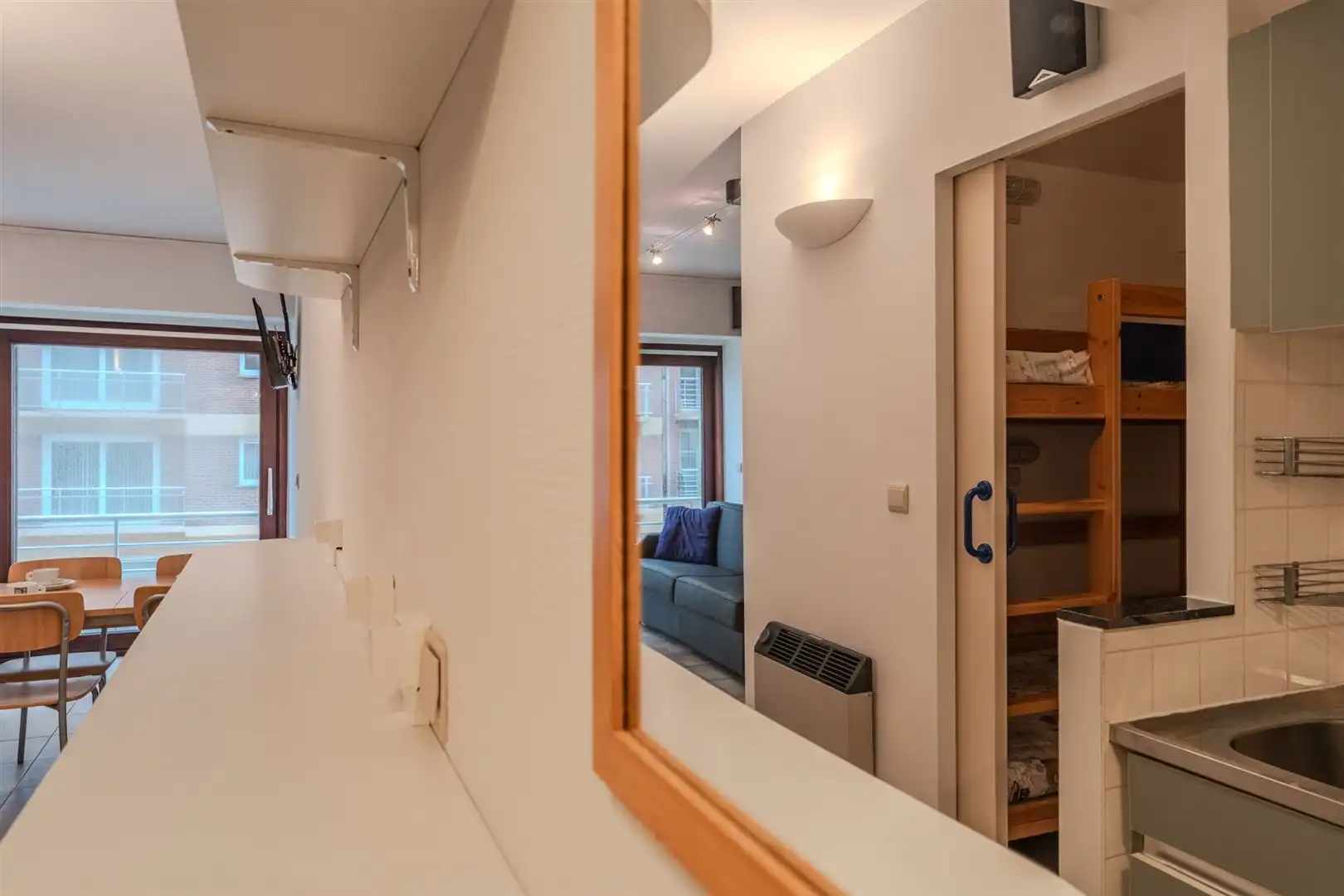 studio met lateraal zeezicht foto 25