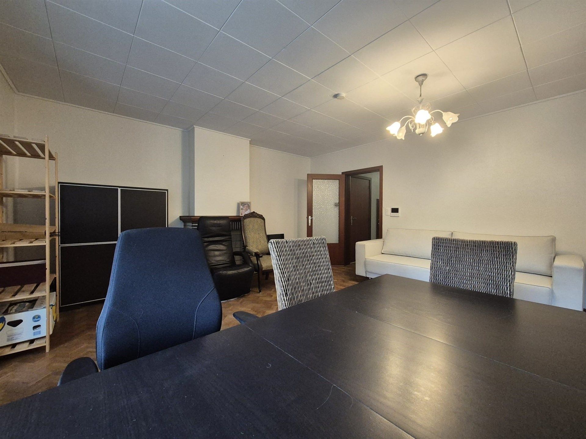 Gunstig gelegen gelijkvloers appartement met garage. foto 5