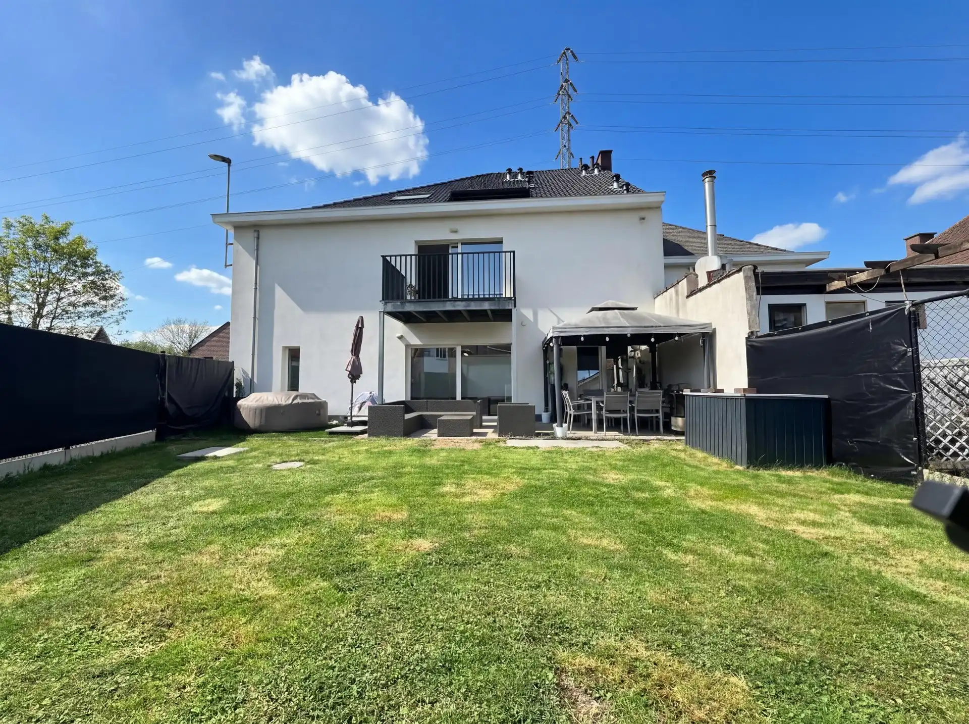 Prachtig gelijkvloers appartement met twee slaapkamers, tuin en garage foto 13