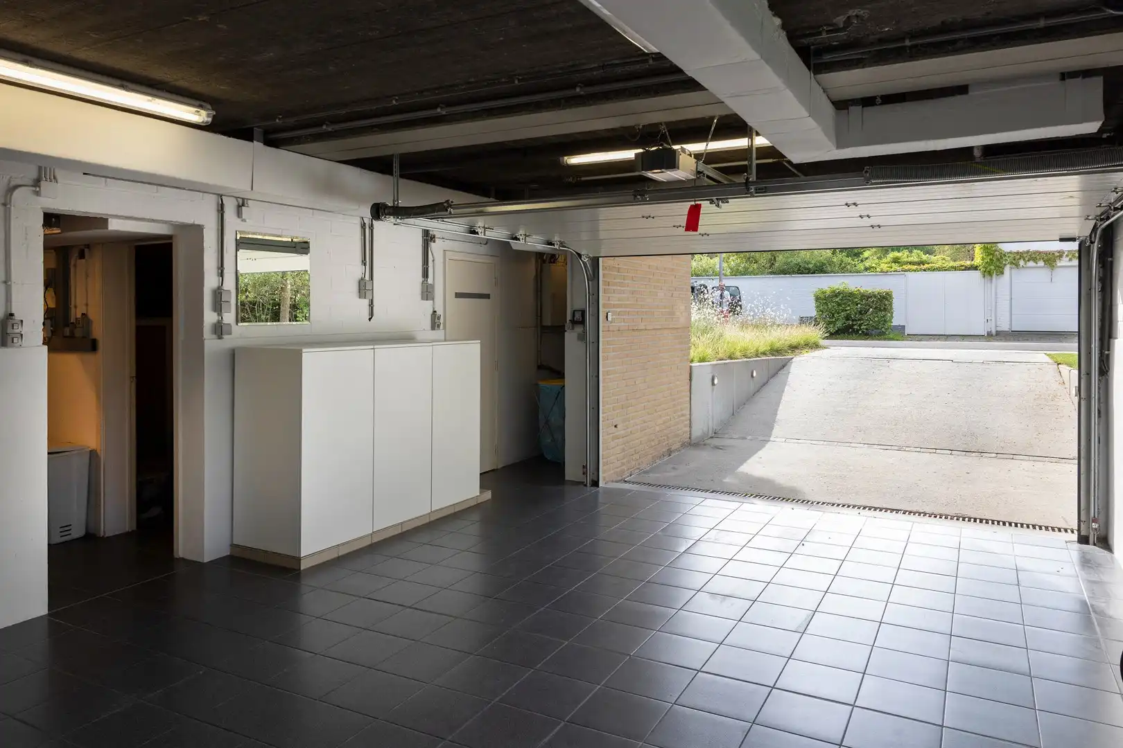 Subliem gelegen, stijlvolle woning met zwembad. foto 12