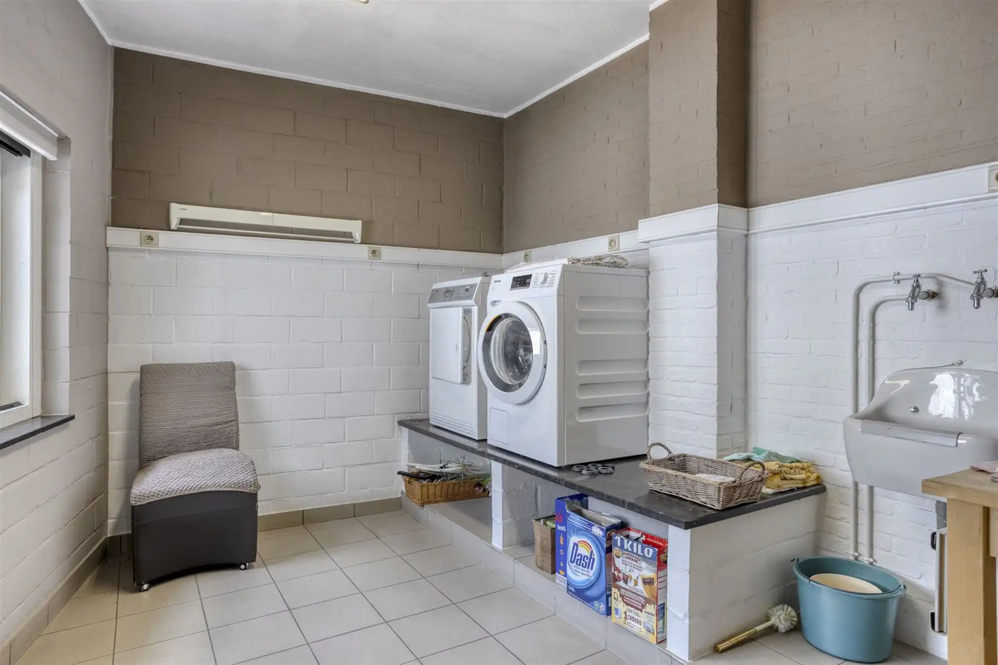 Ruim 4-slaapkamer huis in Turnhout - EPC B met enorme garage foto 38