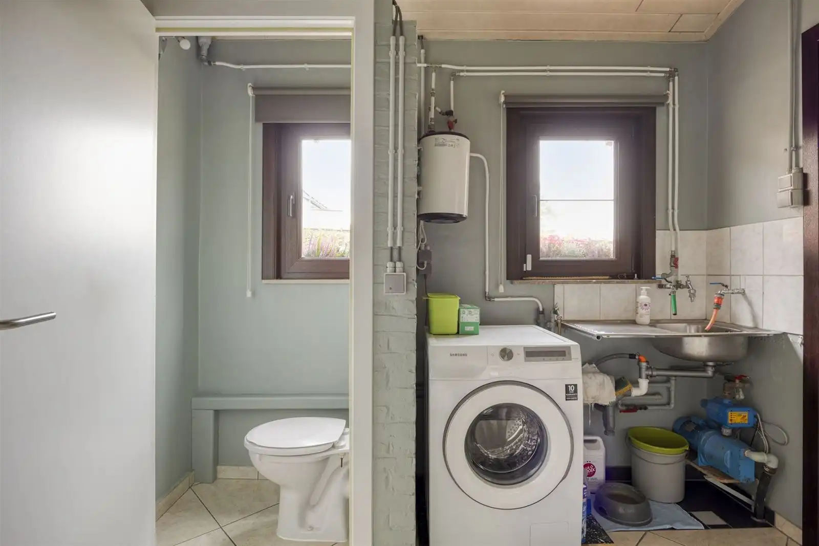 Woning met ruime loods te koop foto 15