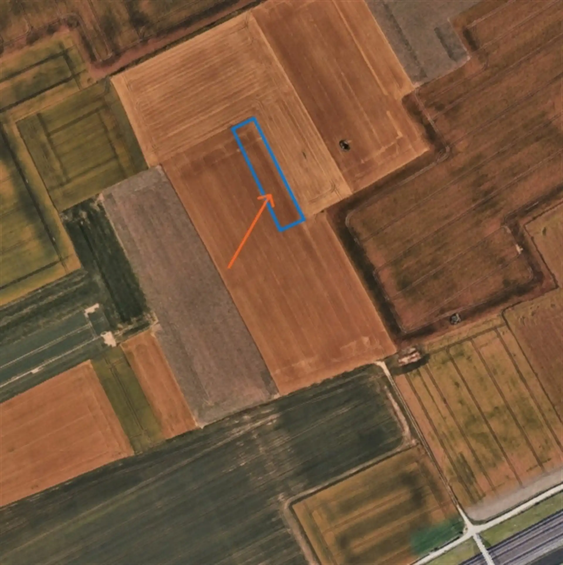 Landbouwgrond in de aanbieding!!! foto {{pictureIndex}}