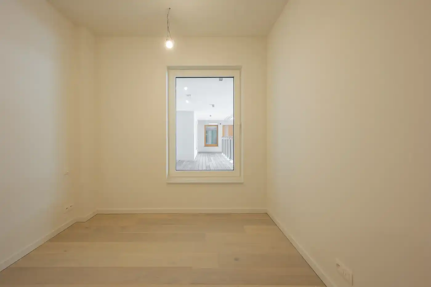 Nieuwbouw appartement met ruim zonnig terras en panoramische zichten foto 11