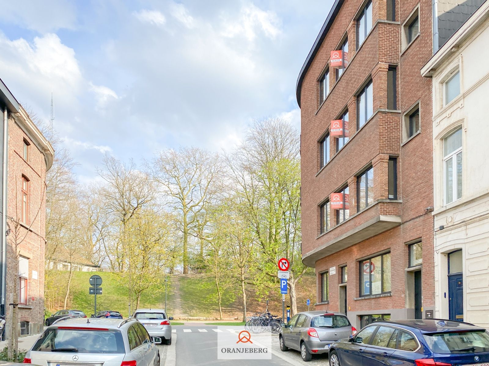 Gerenoveerd ruim duplex appartement met 2 slpk's foto 35
