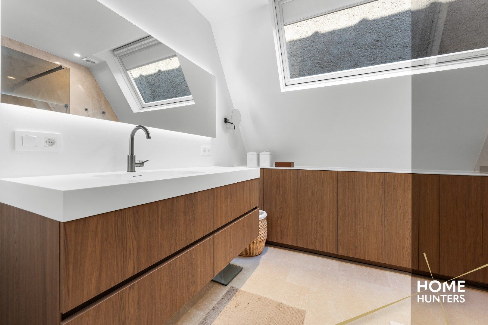 Prachtig afgewerkte herenwoning met praktijkruimte/polyvalente ruimte in het centrum van Ieper foto 25