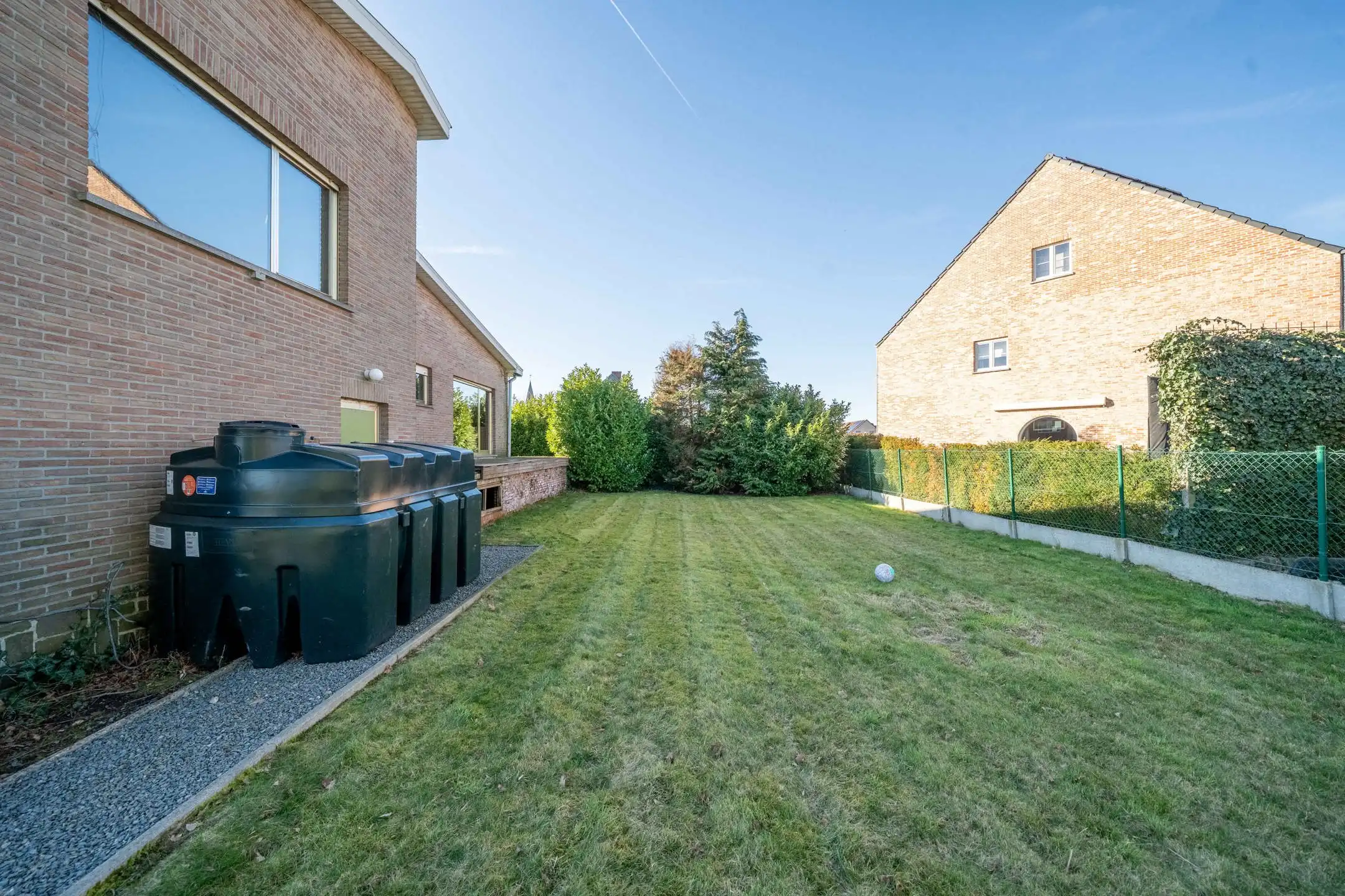 OB met 2 slpk in rustig straatje foto 17