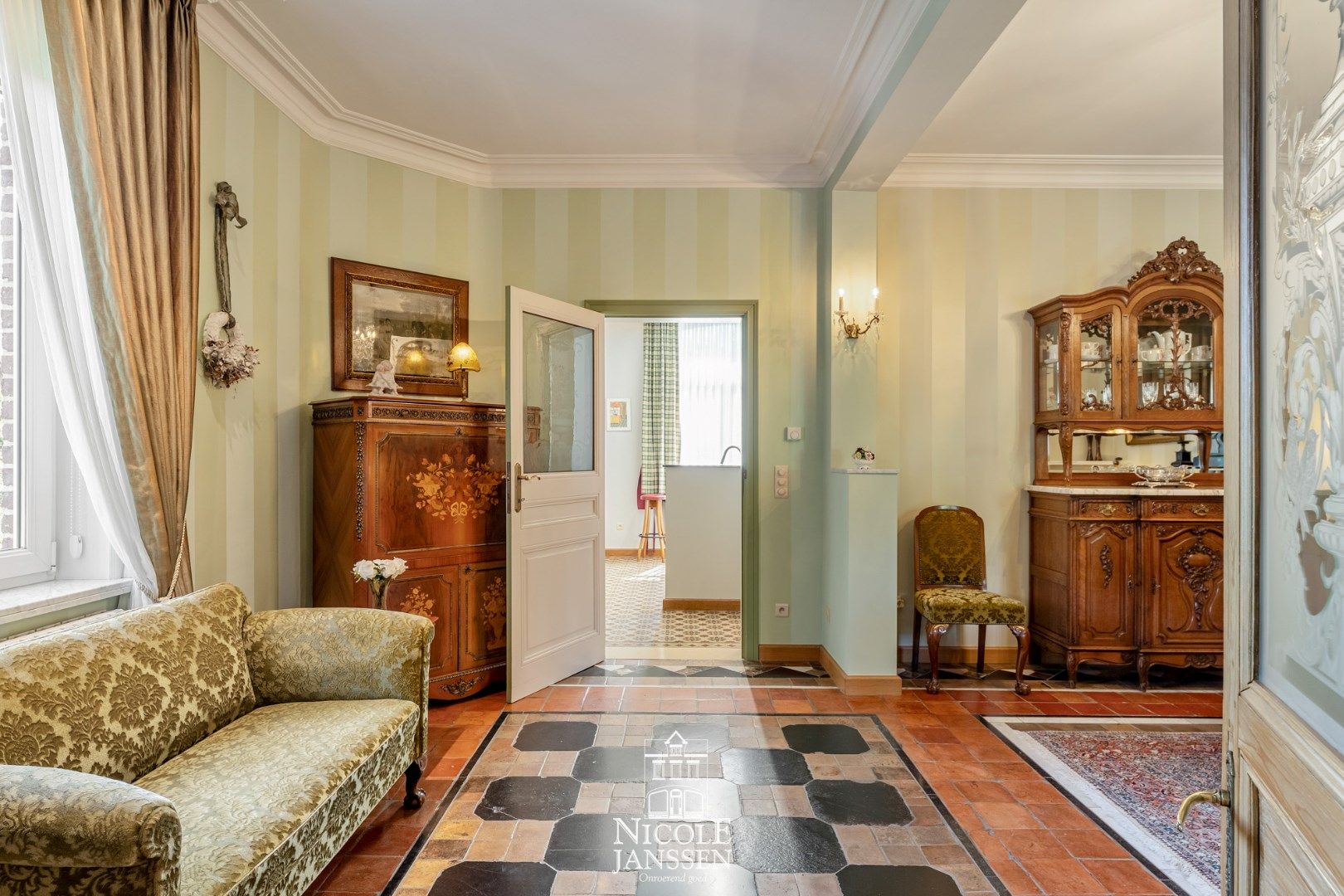 Gerenoveerde vierkantshoeve foto 13