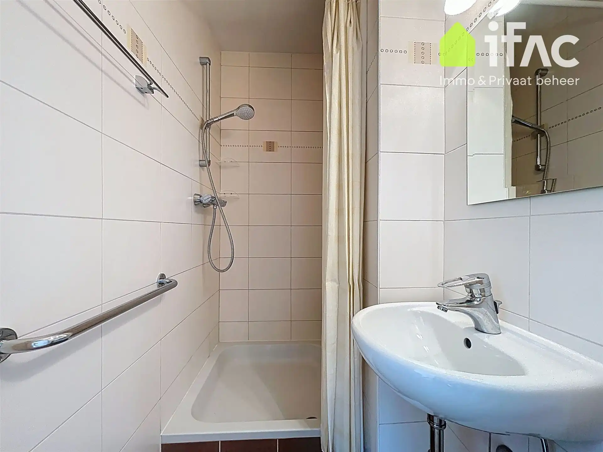 Ruim appartement met 3 slaap-, 2 badkamers en garagebox  foto 22