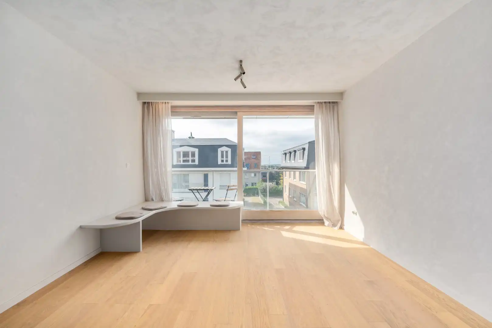 Stijlvol vernieuwd 1-slaapkamerappartement in residentie Sombrero foto {{pictureIndex}}