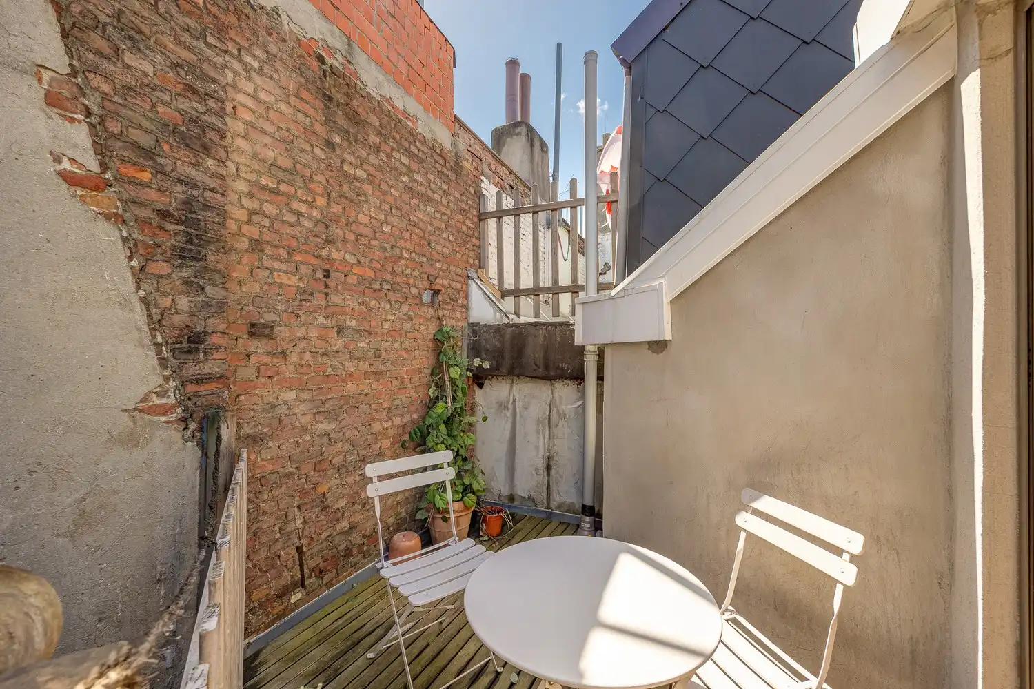 Instapklare stadswoning met garage en 2 slaapkamers foto 28