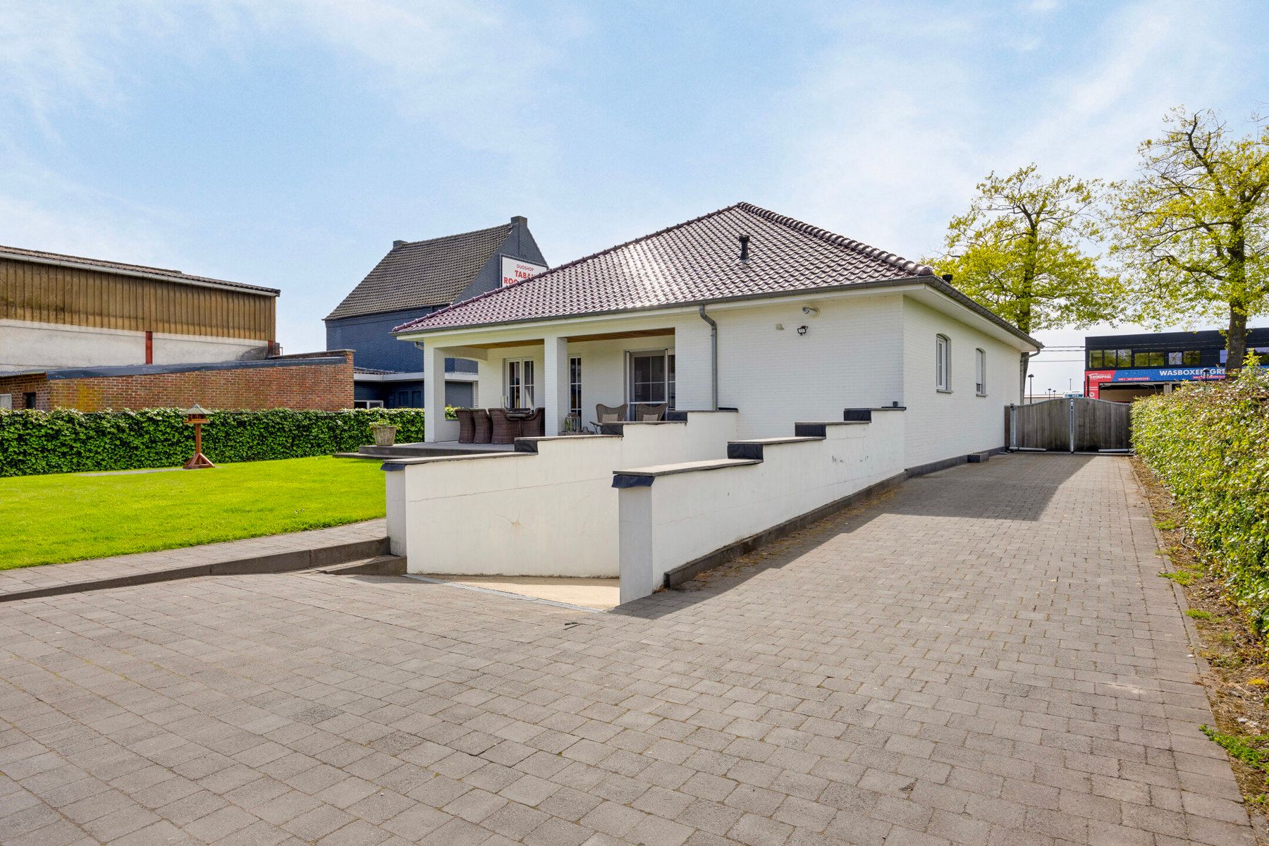 Vrijstaande woning met 5 slaapkamers in Molenbeersel.  foto 24