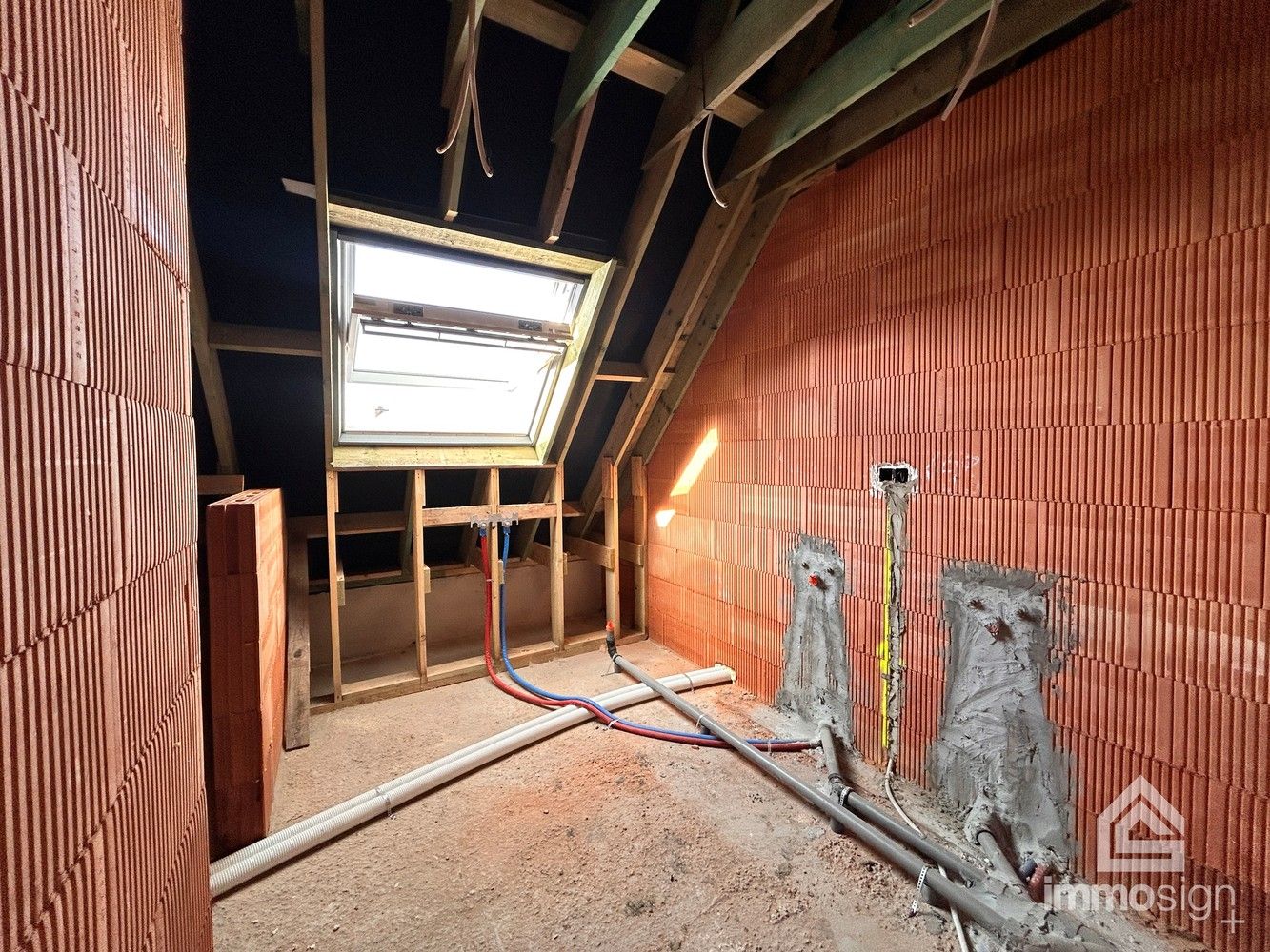 Afgewerkte nieuwbouwwoning in het centrum van Hamont! foto 16