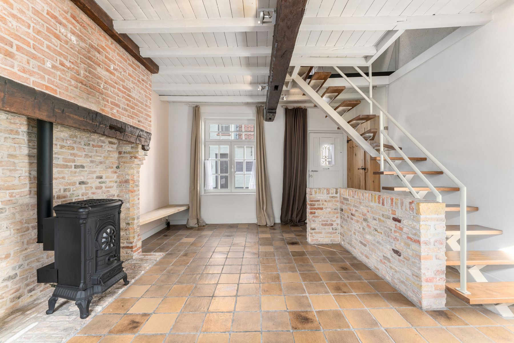 Instapklare woning op een goede locatie nabij centrum Brugge foto 5