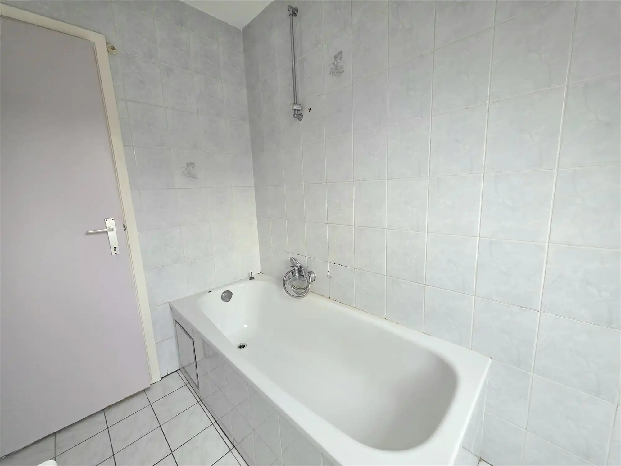 Instapklaar appartement met 2 slpks en garage in centrum  foto 10