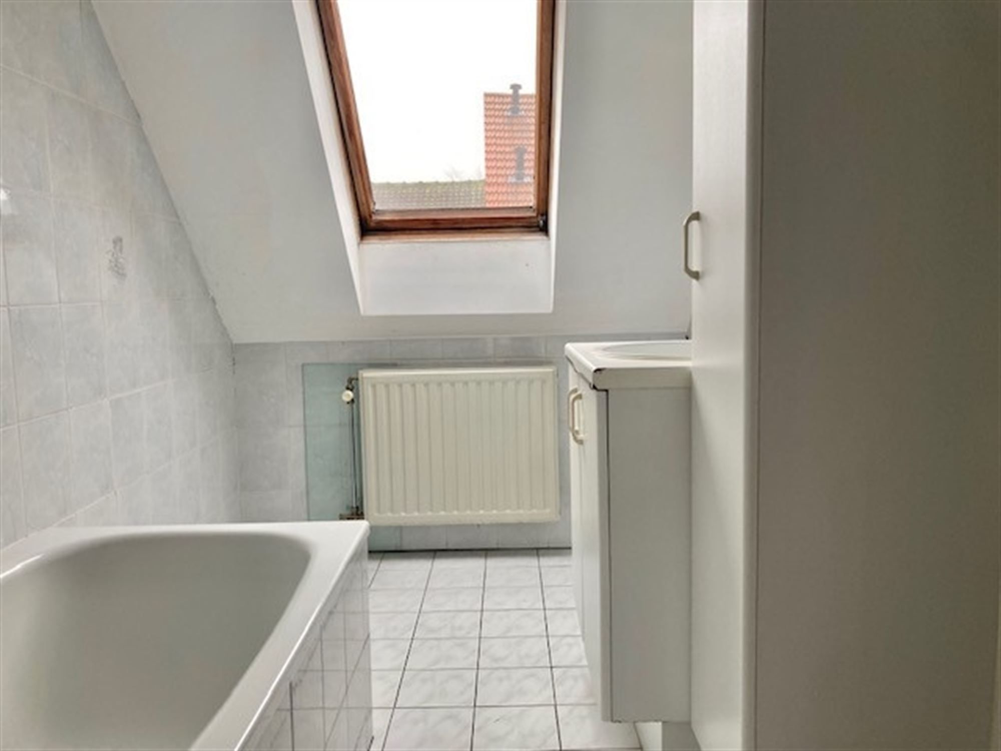 Instapklaar appartement met 2 slpks en garage in centrum  foto 10