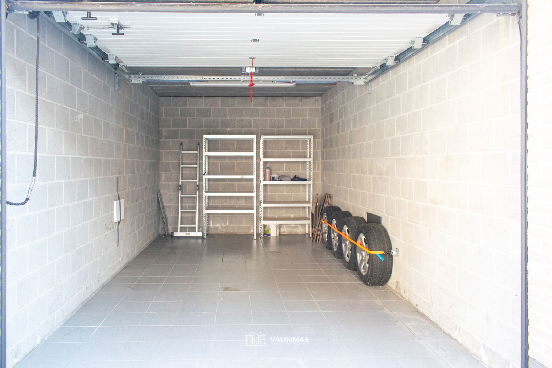 Ruim en energiezuinig appartement met terras en garage... foto 16