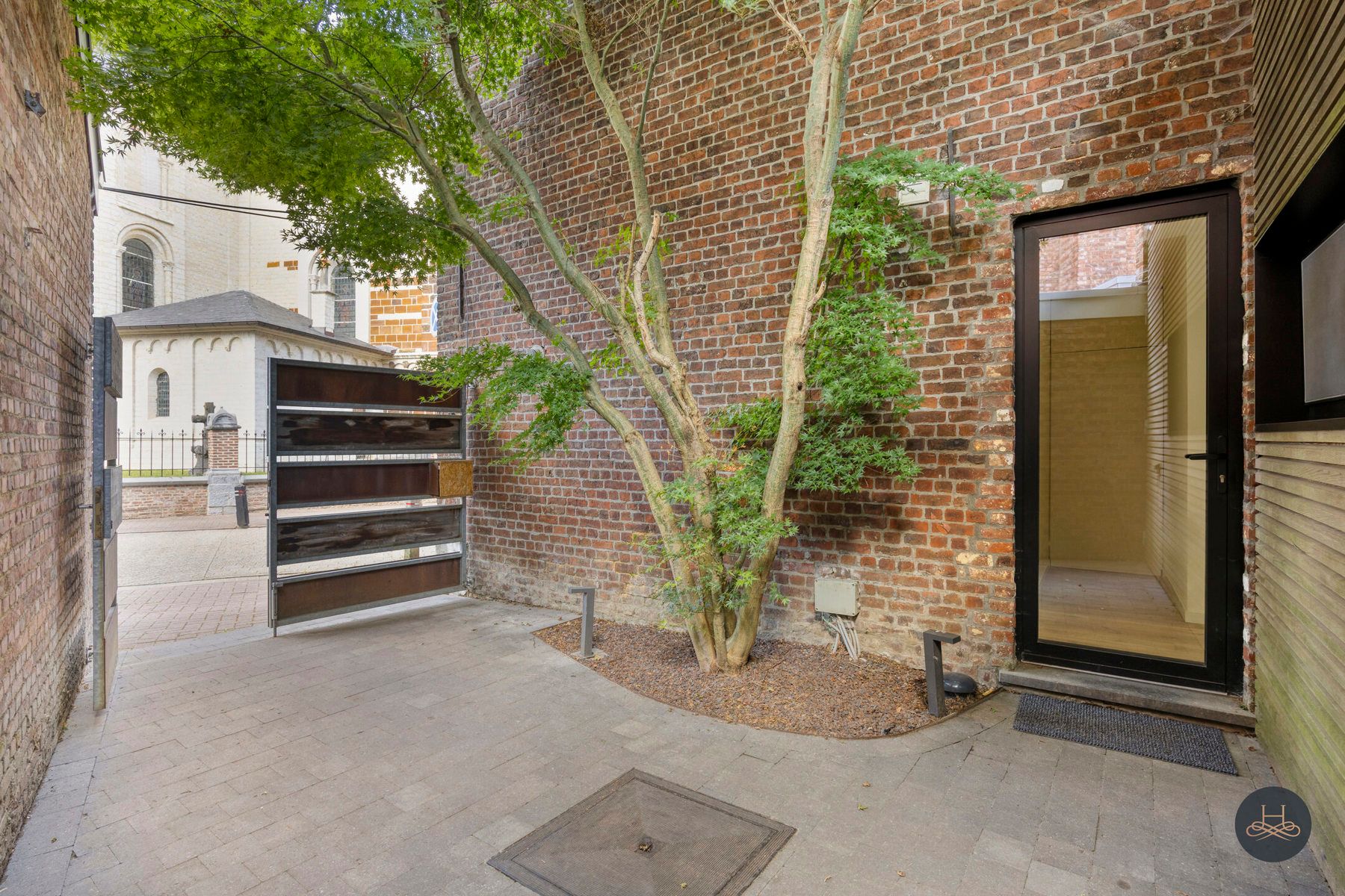 Charmante halfopen woning met karakter en grote tuin  foto 5