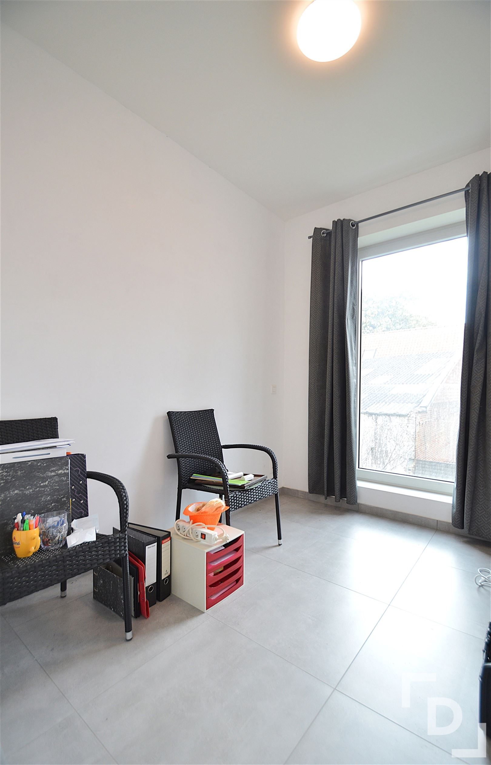 Appartement te huur in centrum Poperinge met staanplaats. foto 10