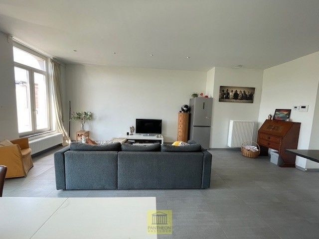 Energiezuinig appartement met ruim terras en 2 autostaanplaatsen! foto 6