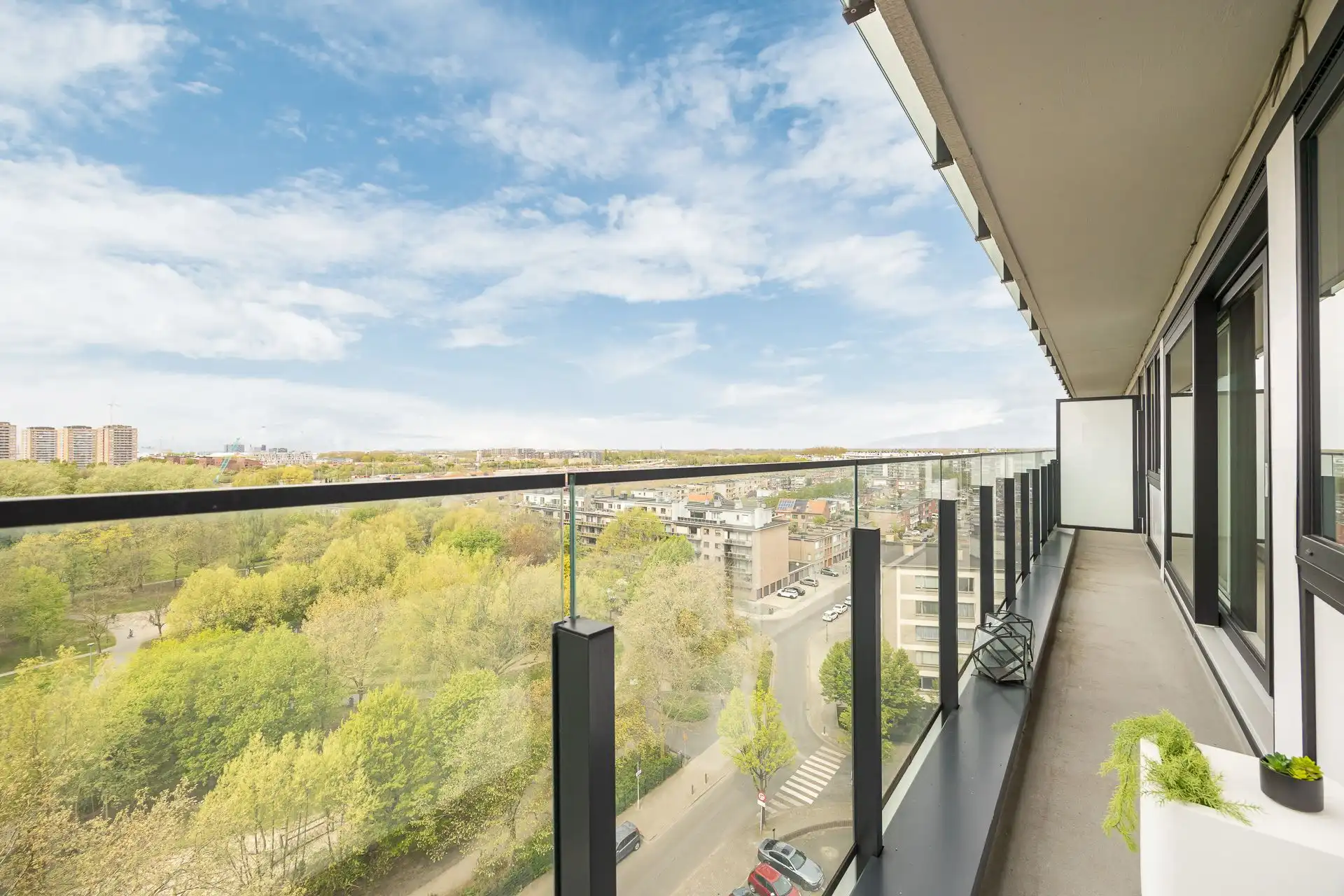 Verzorgd appartement met terras op uitstekende locatie foto 17