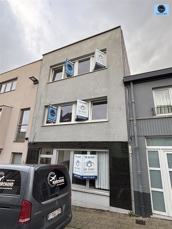 OPBRENGSTEIGENDOM MET 3 APPARTEMENTEN NABIJ HET CENTRUM VAN GERAARDSBERGEN foto {{pictureIndex}}