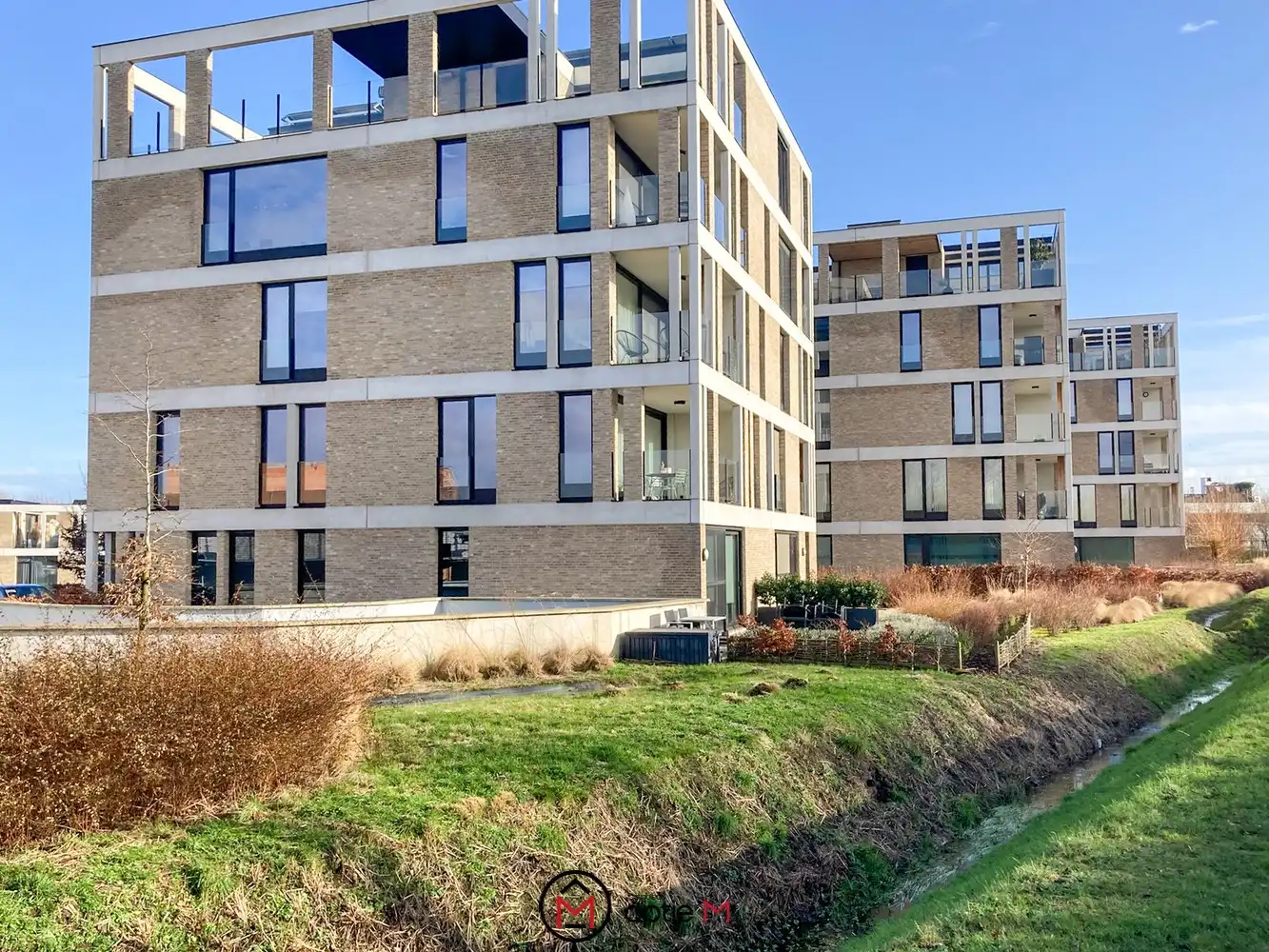 Modern en instapklaar appartement te huur in Hasselt foto {{pictureIndex}}