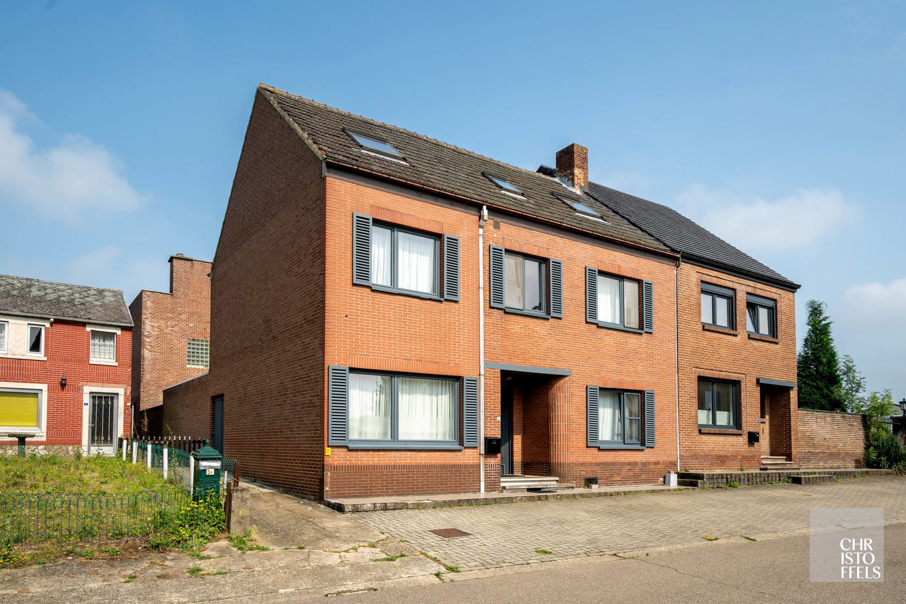 Verrassend ruime woning (317m²) met 7 slaapkamers in Lanaken!  foto 10