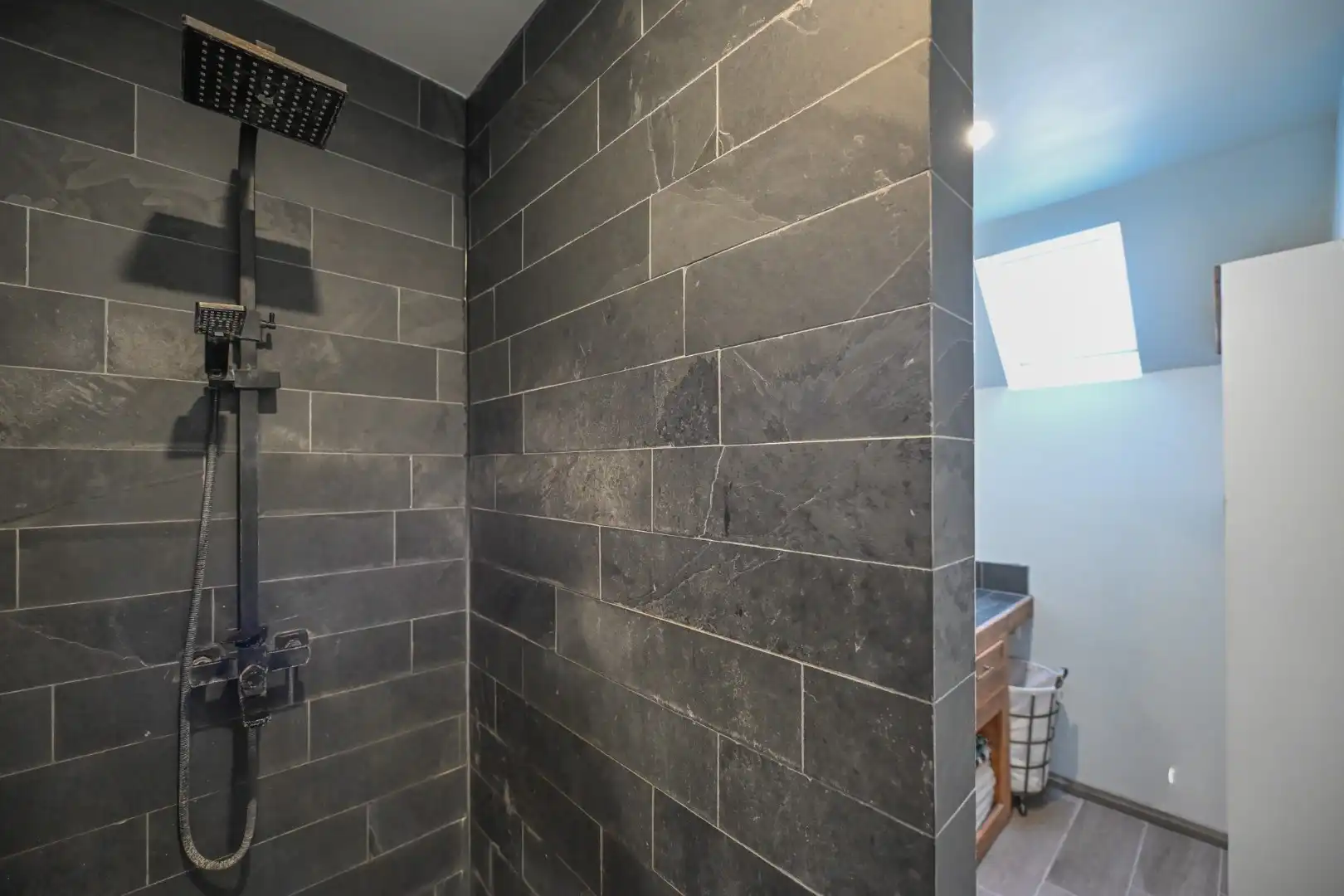 Instapklare woning met 3 slaapkamers en ruime berging/garage in centrum Wingene  foto 16