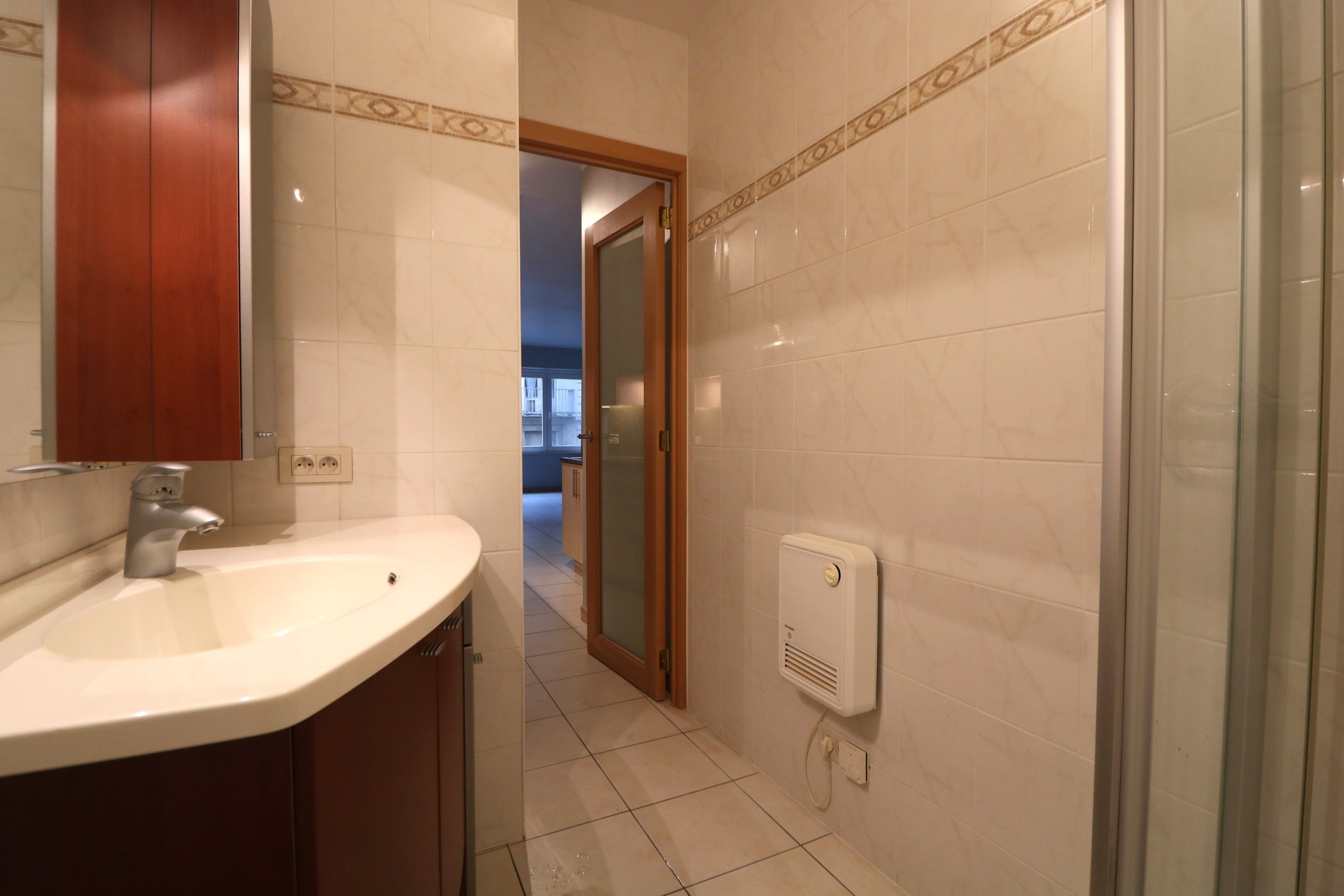 Ruim éénslaapkamerappartement met lateraal zicht op Jachthaven en Zeedijk. foto 7