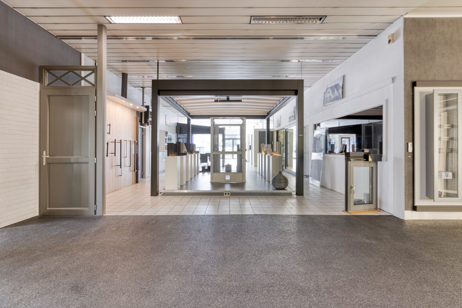 Te koop: Handelspand op toplocatie Hasseltweg foto 14